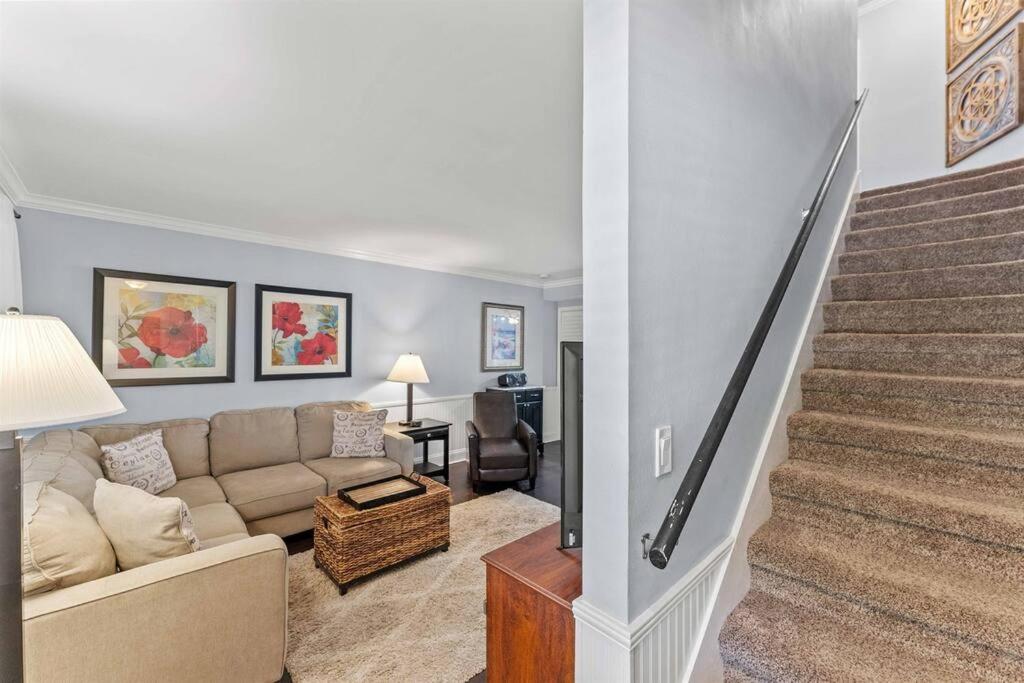 Dog-friendly home steps from the beach Grill and Patio view 3