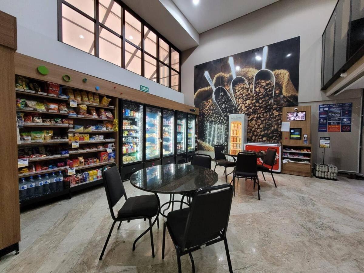 Flat Studium Qi Ibirapuera uh1606