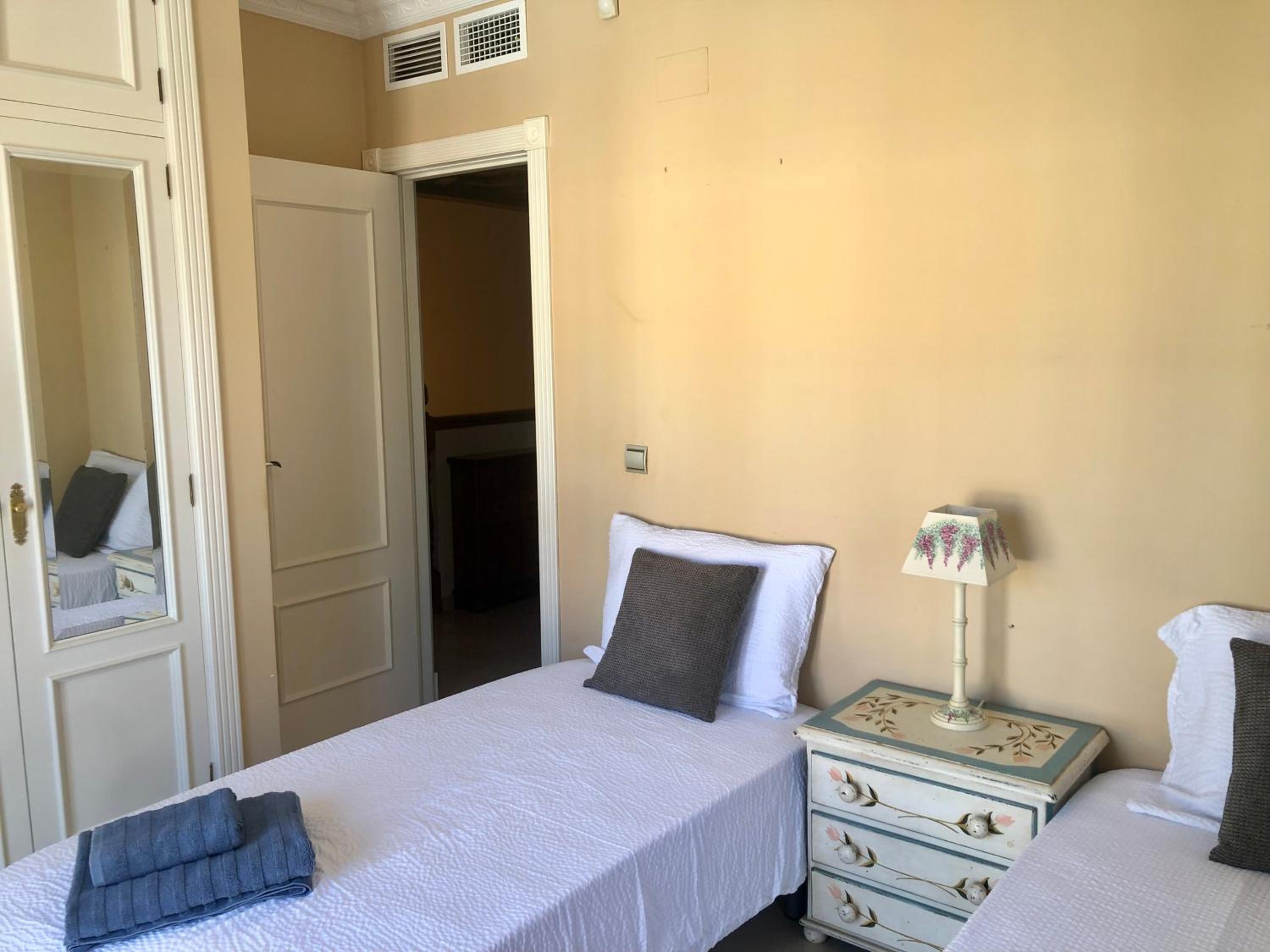 Chalet con piscina privada en primera línea de playa