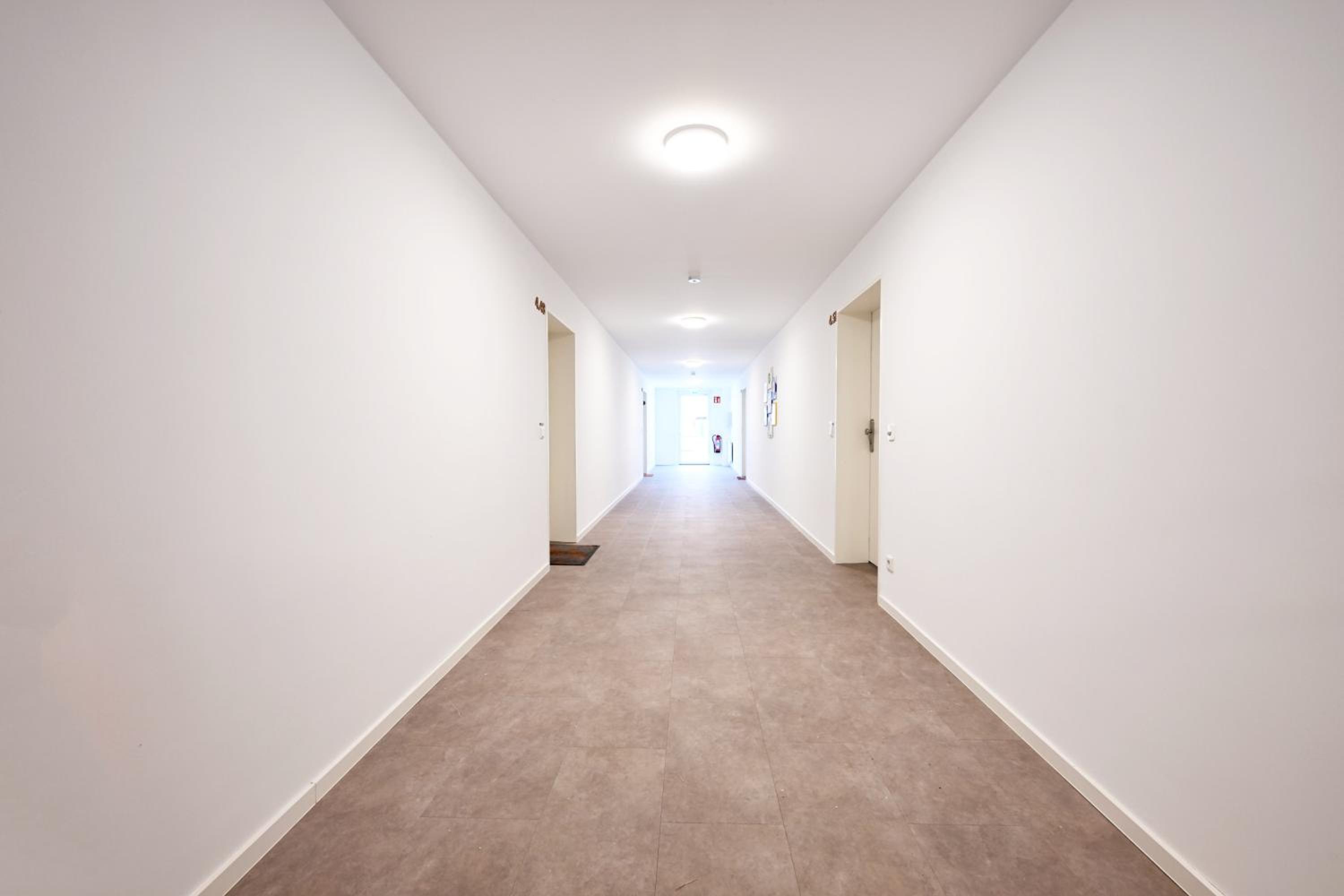 Rosengarten Apartments Fürth, Moderne Serviced Apartments in Citylage, ganze Ferienwohnung 50 m2, nahe Nürnberg, Metro, Sauna, Frühstück & Parkplatz