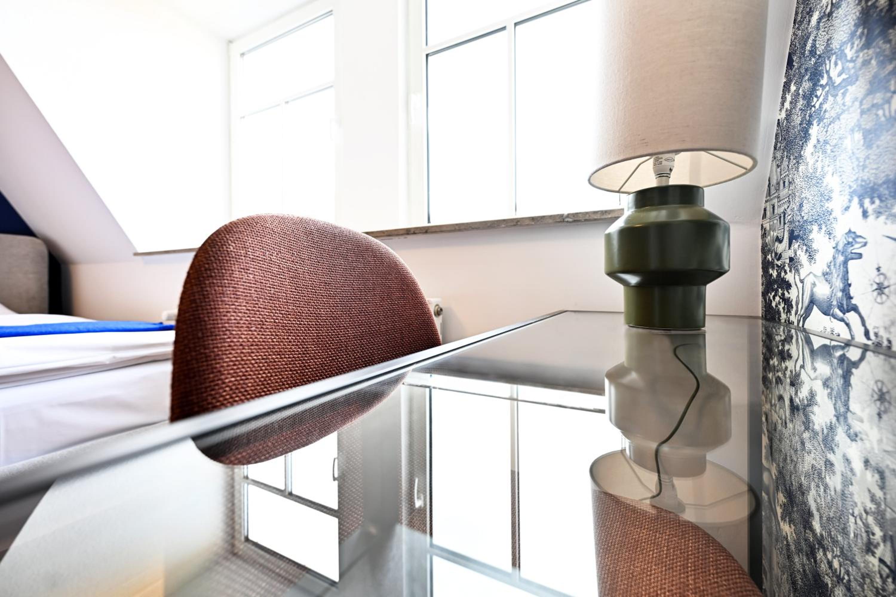 Rosengarten Apartments Fürth, Moderne Serviced Apartments in Citylage, ganze Ferienwohnung 50 m2, nahe Nürnberg, Metro, Sauna, Frühstück & Parkplatz