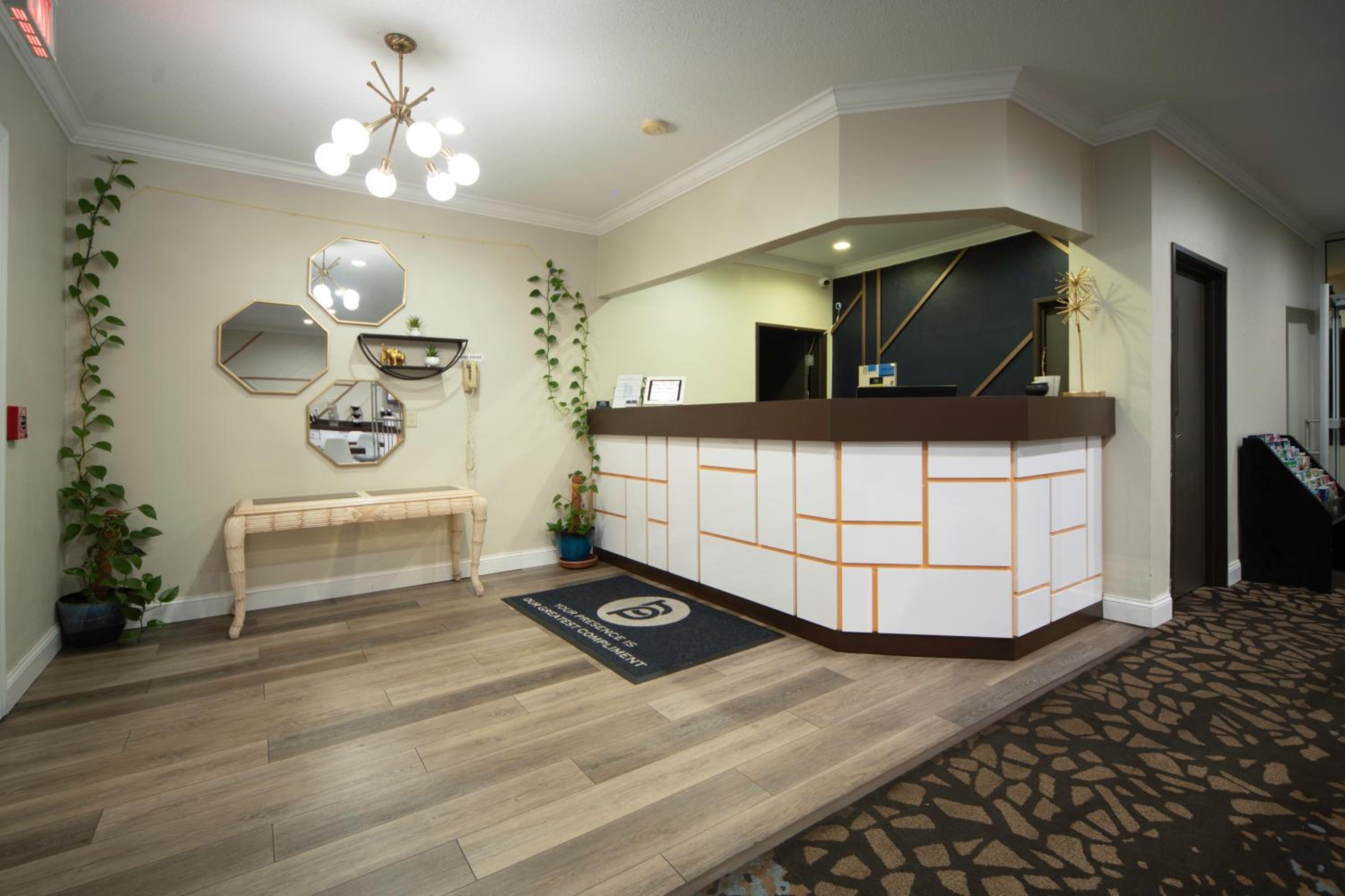 BridgePointe Advantage by BPhotels view 2