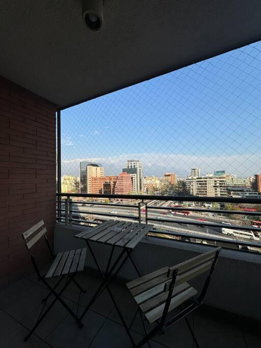 Moderno Depto a Pasos del Metro
