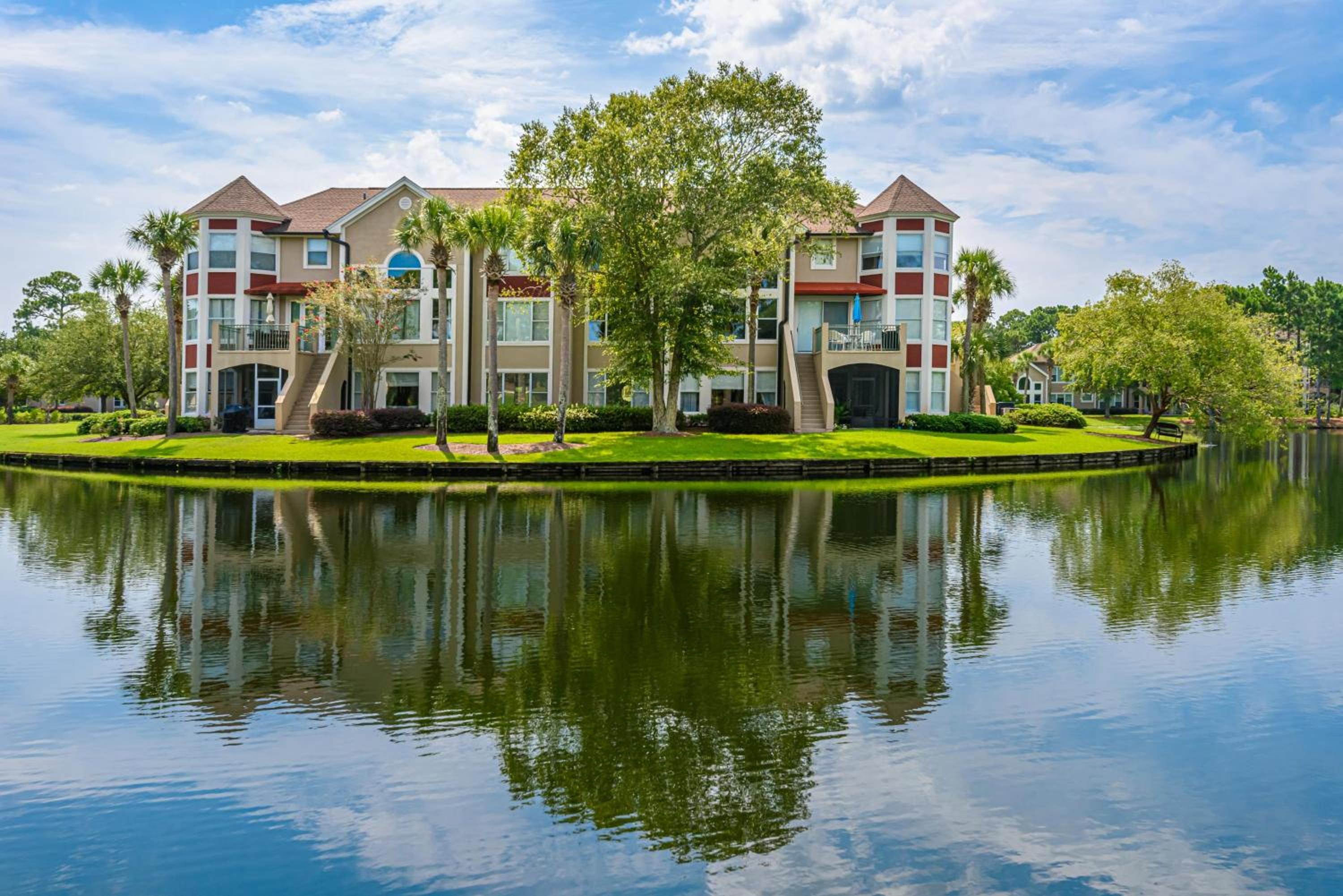 Turnberry 8519 view 4