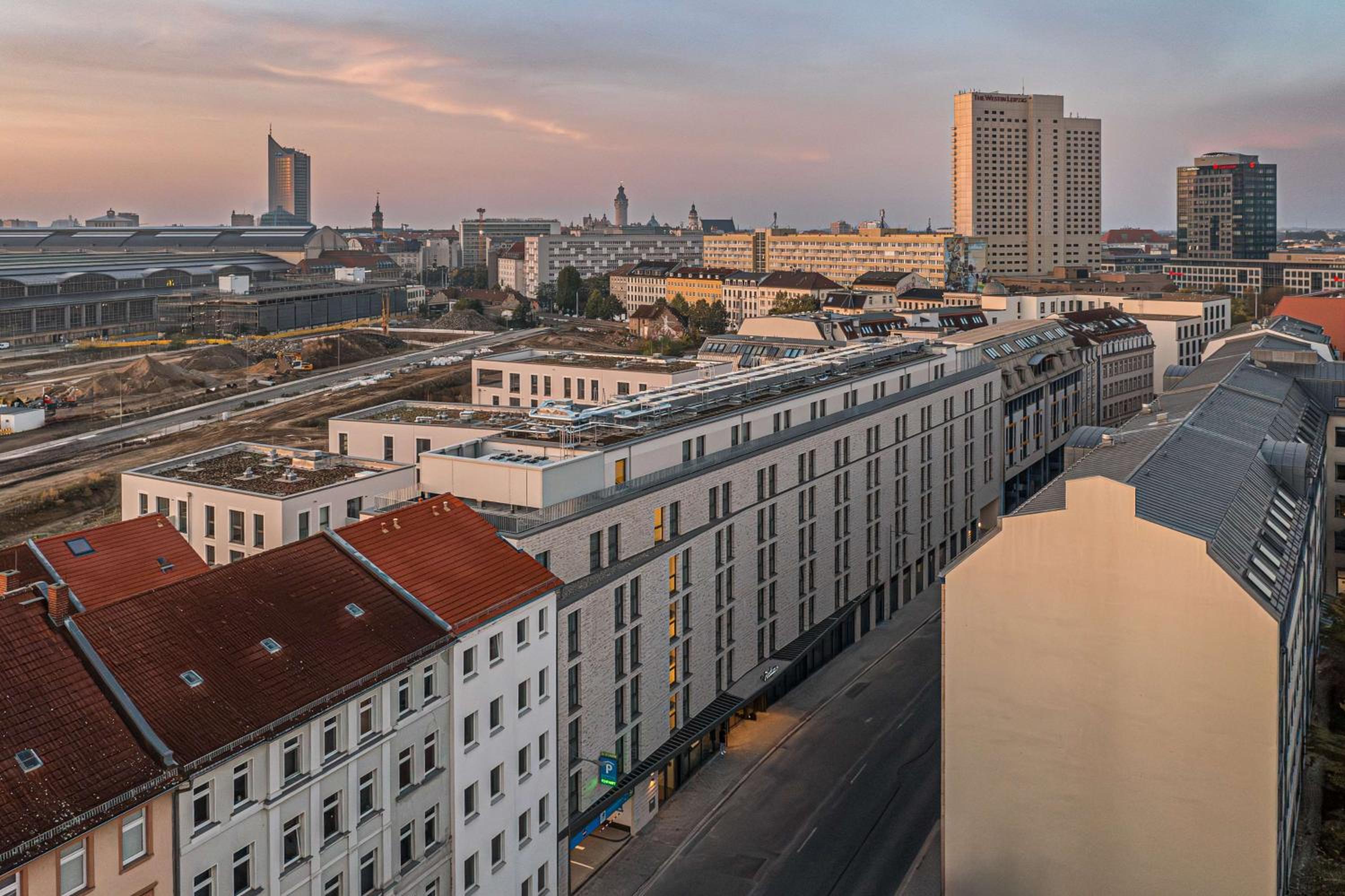 Hotel Radisson Hotel Leipzig - Image 1