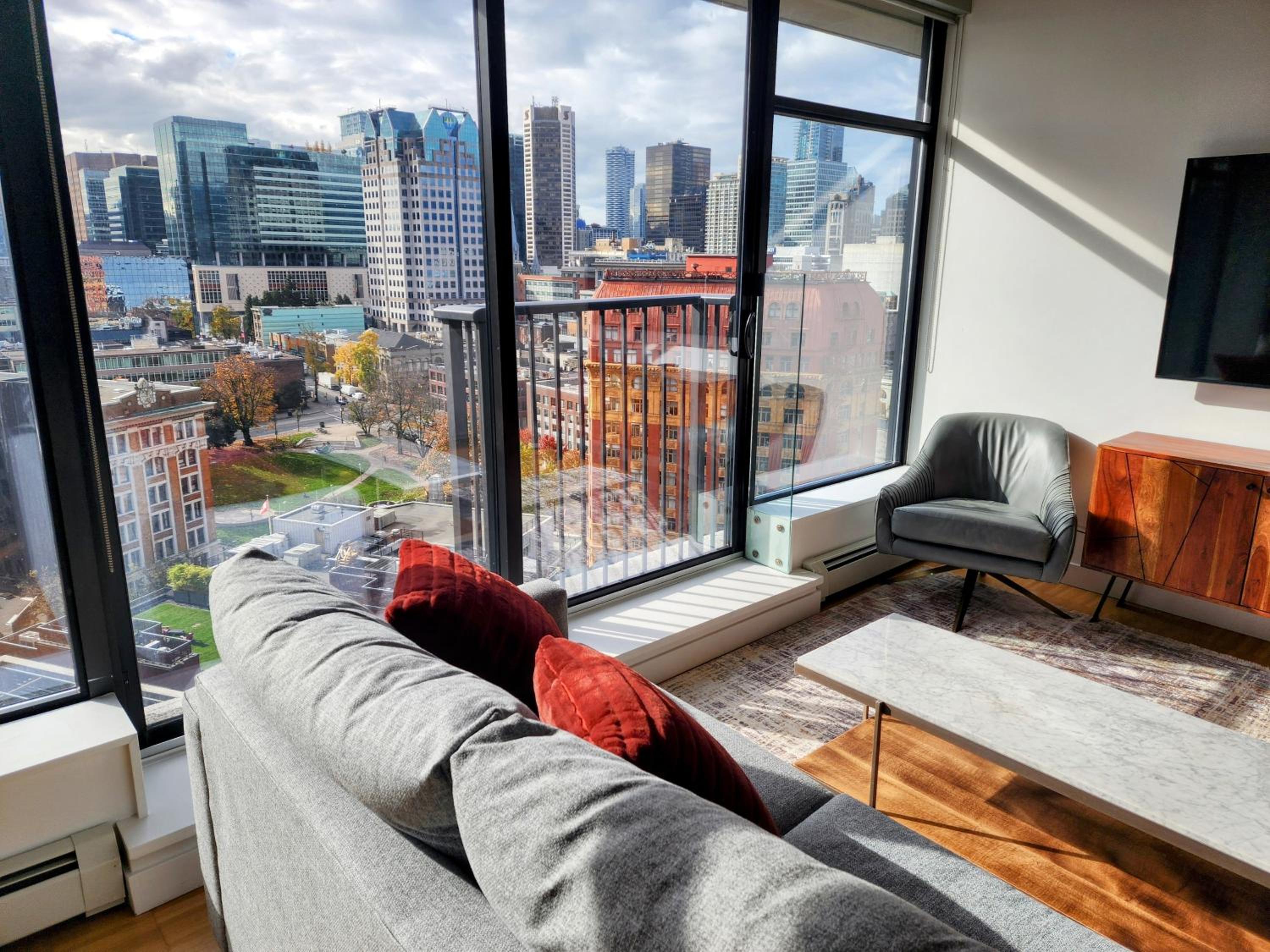 Luxury Downtown Vancouver Suite