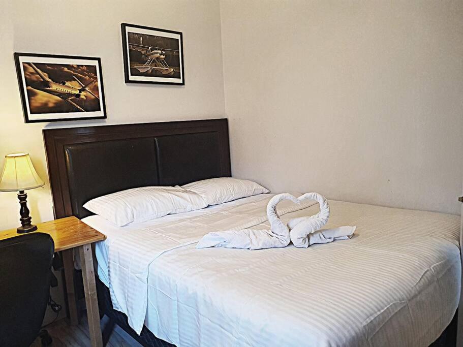 3 Bedrooms Large Apartment - NDG