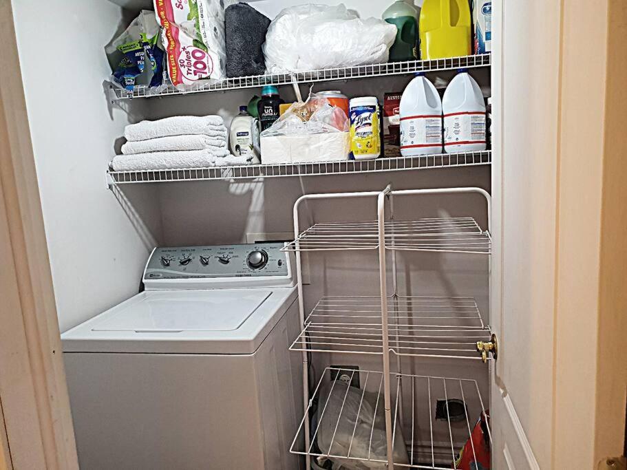 3 Bedrooms Large Apartment - NDG