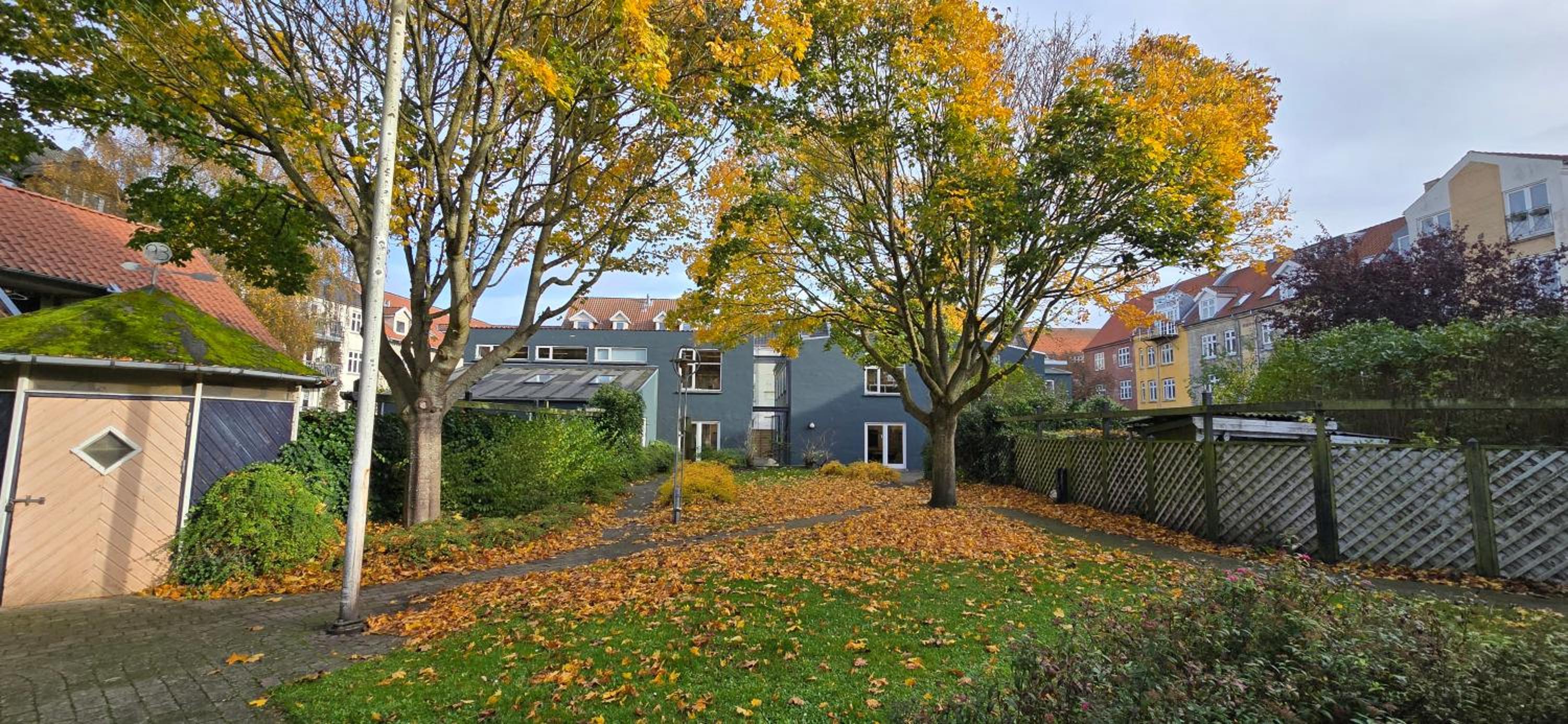 Townhouse in the Center Free Parking