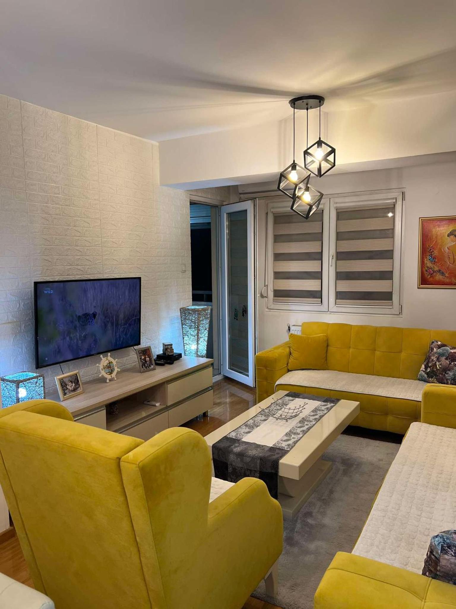 Diamond Onyx Apartment