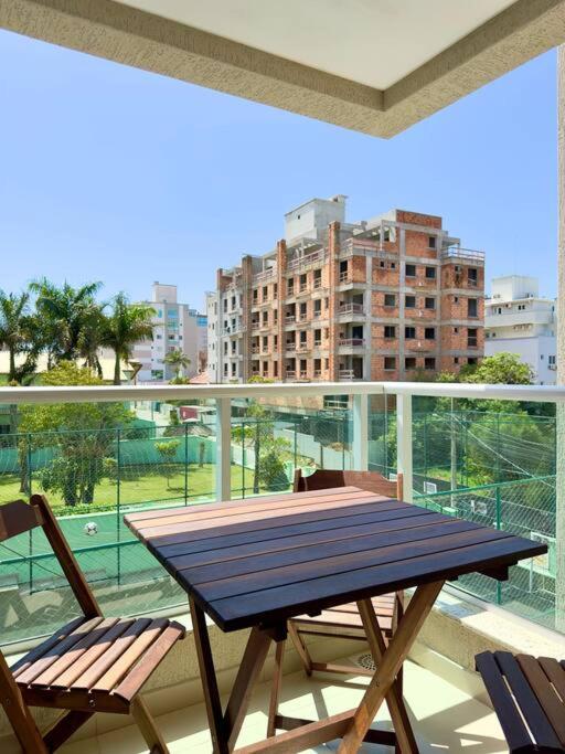 Apartamento em Bombas 2 dormitorios