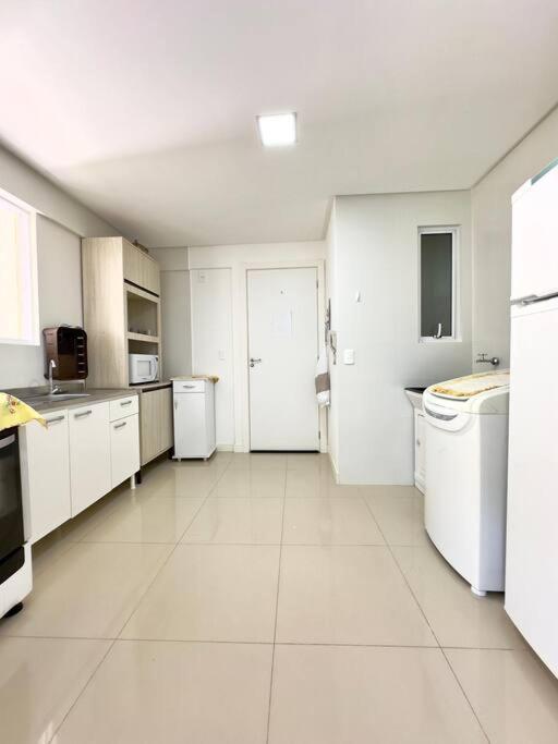 Apartamento em Bombas 2 dormitorios