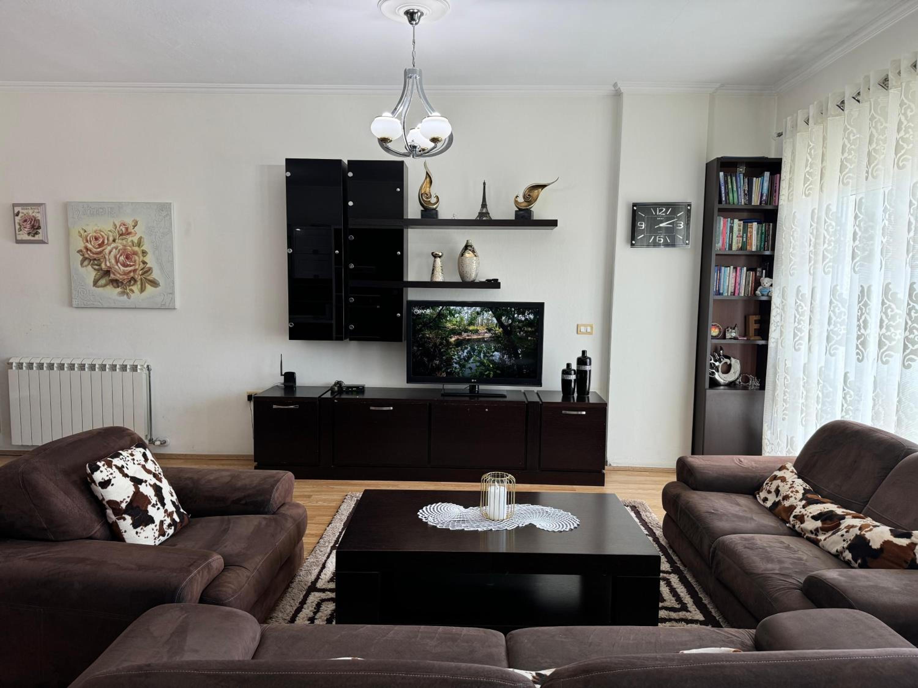 Spacious & Cozy Family Apt near Sanatorium