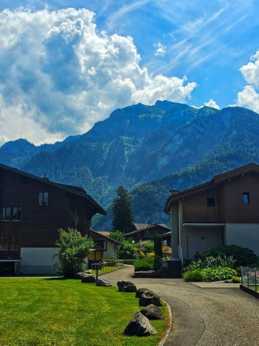 Sawasdee Jungfrau Apartment