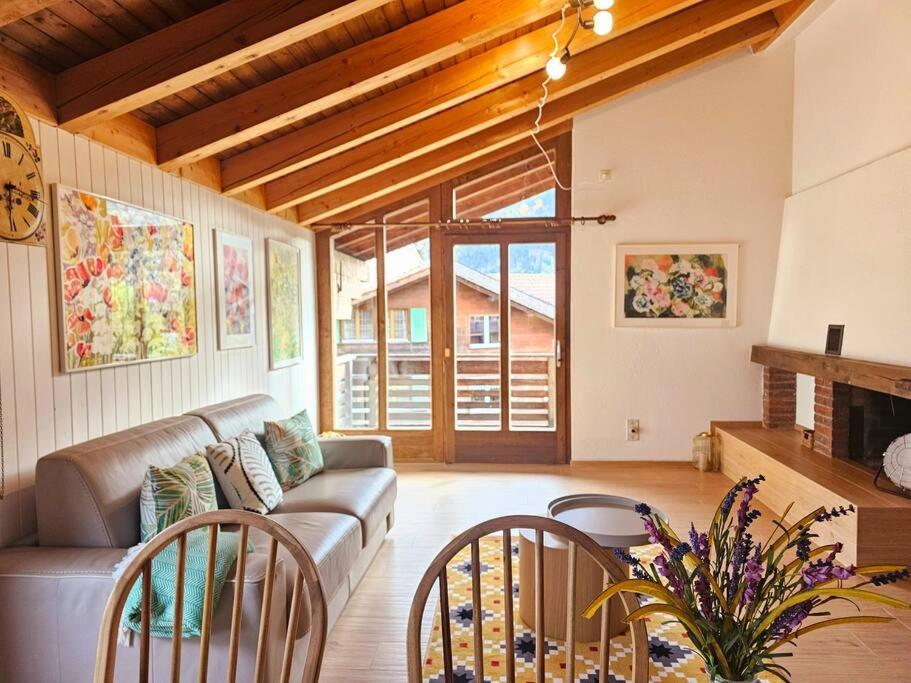 Sawasdee Jungfrau Apartment