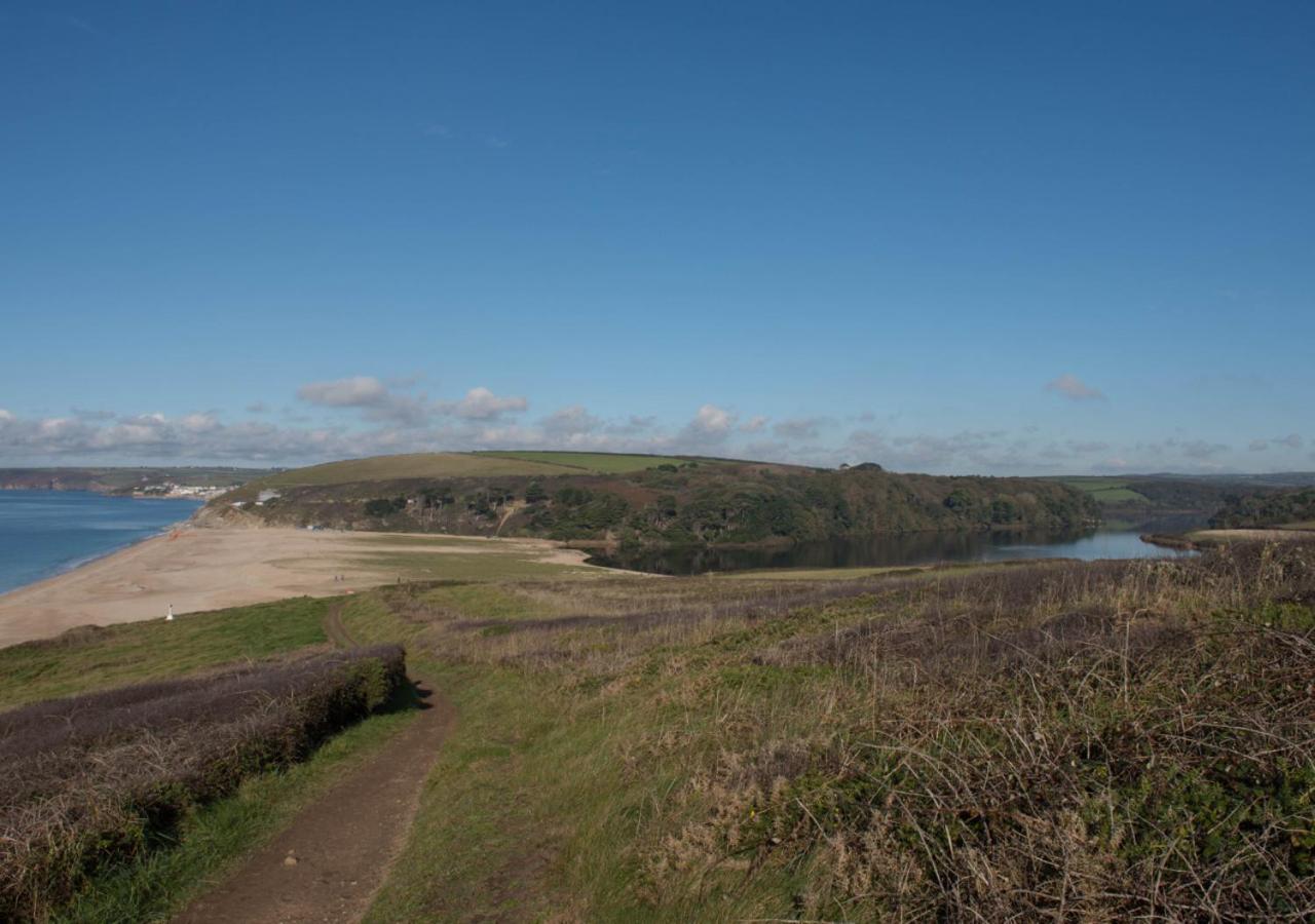 3 Bed in Gunwalloe oc-p00858