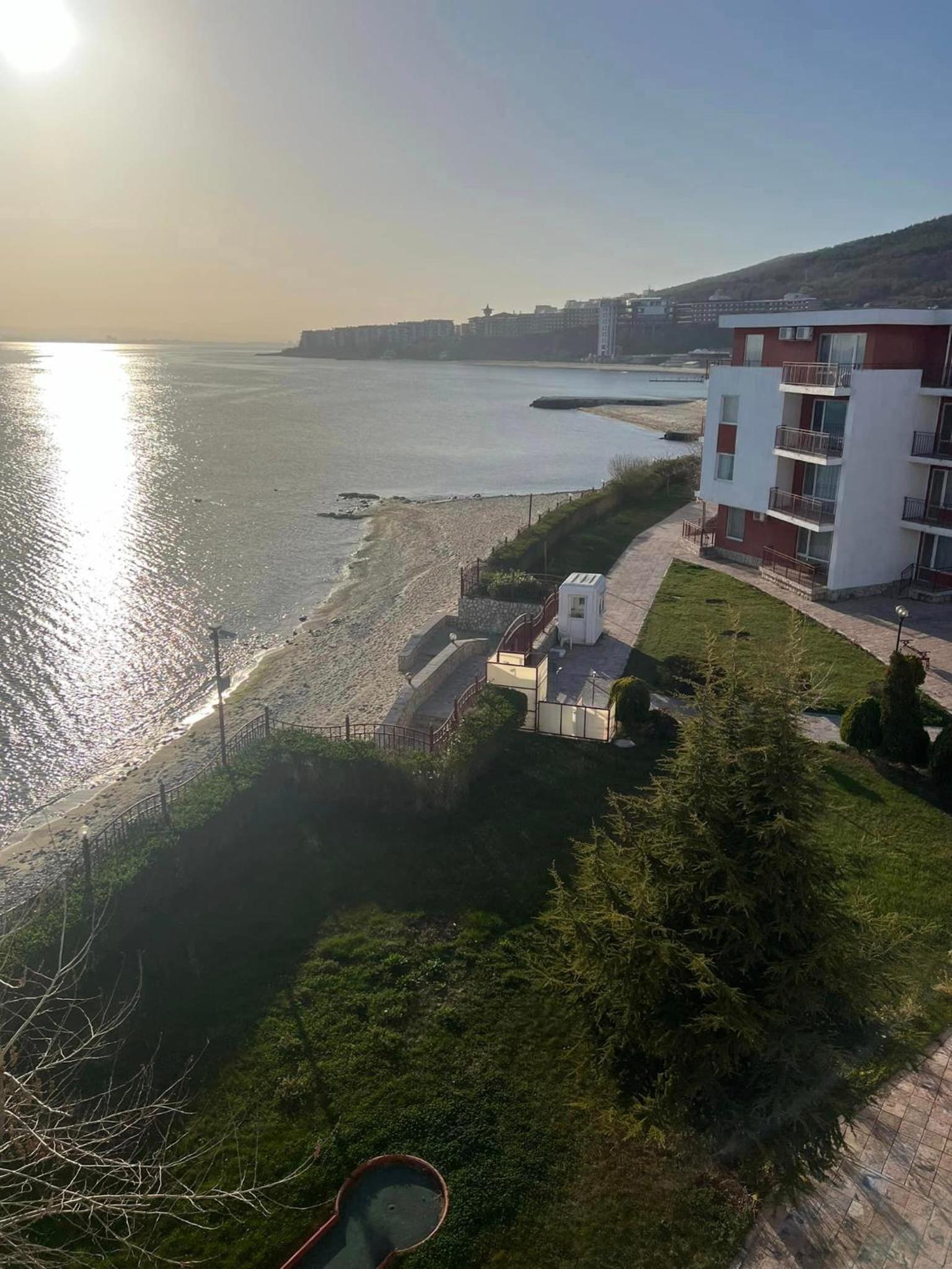 Fort Noks with sea view