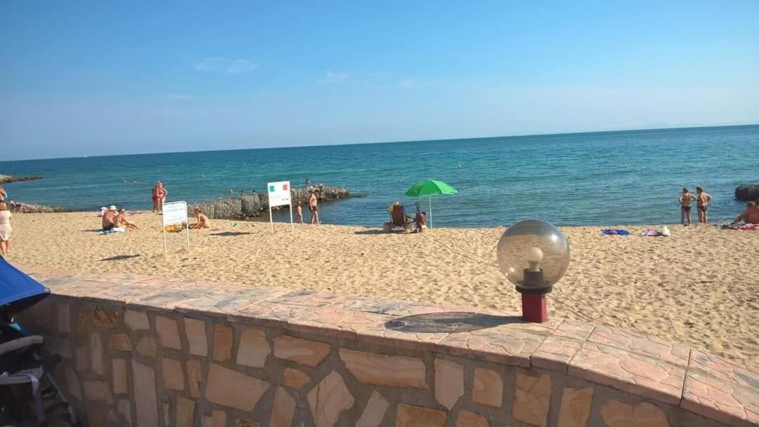Fort Noks with sea view