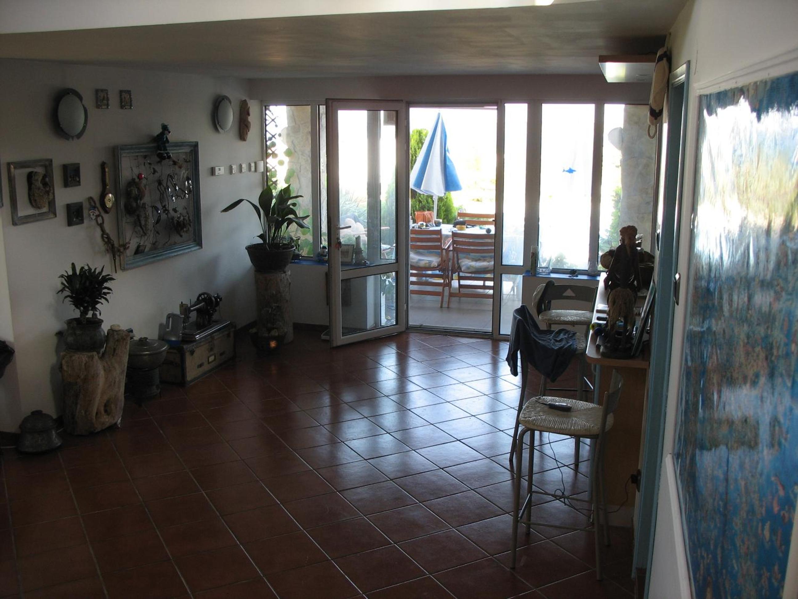 Villa Magnet