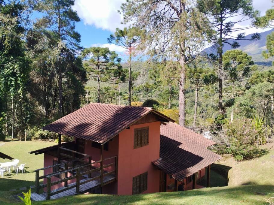 Linda casa em Visconde de Mauá perto da cachoeira