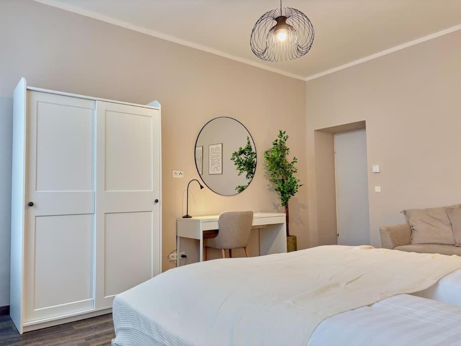 Balkon I Close to S-Bahn I 5 Minutes to Mall