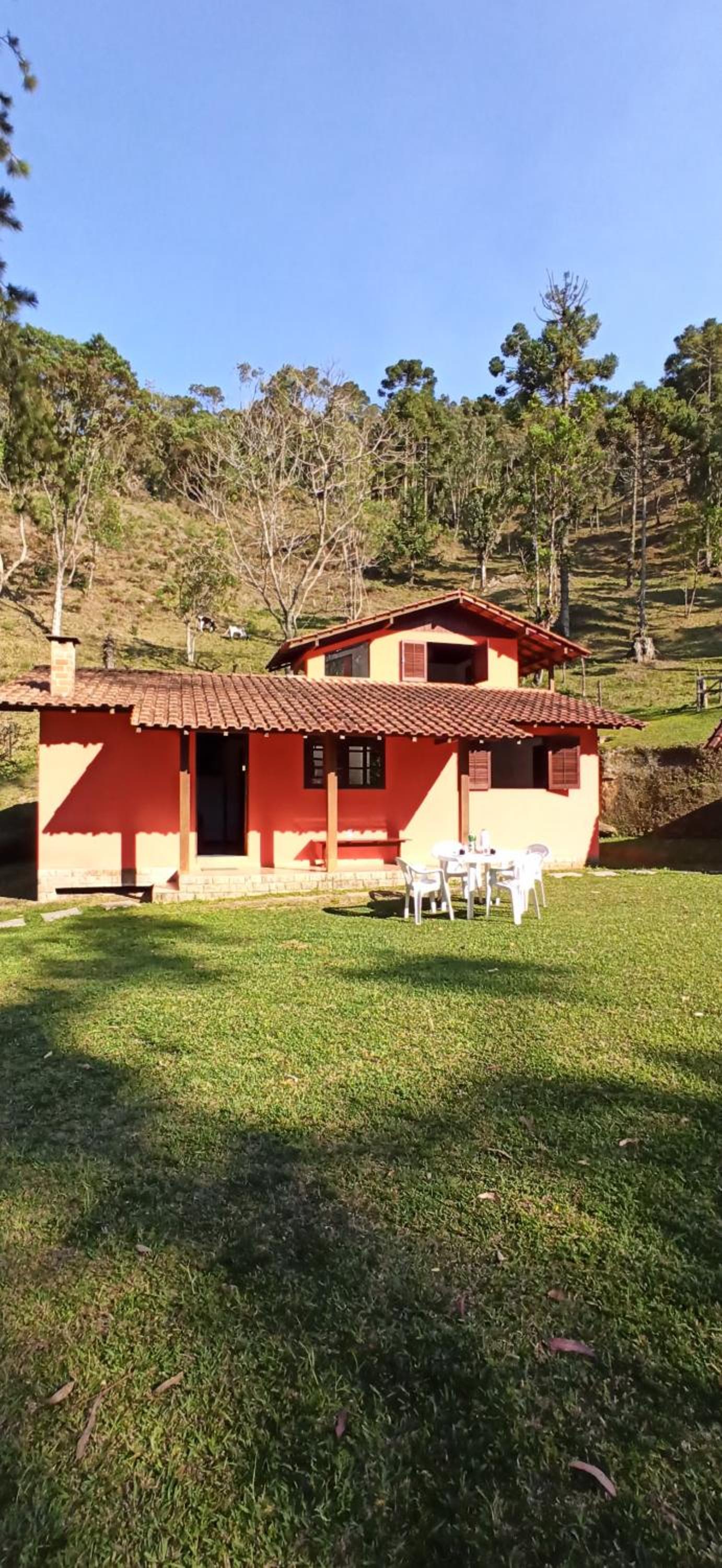 Linda casa em Visconde de Mauá perto da cachoeira