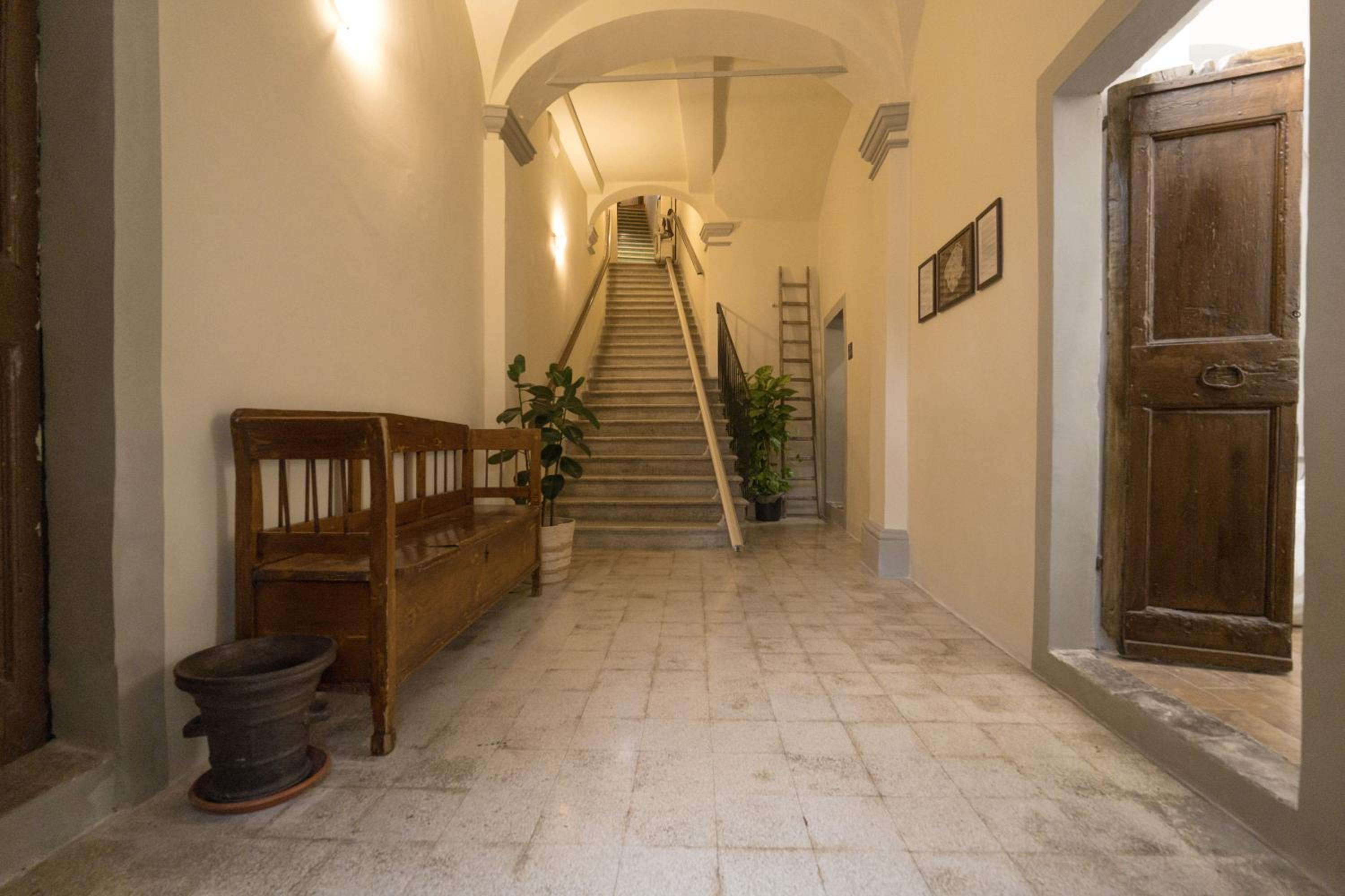 Casaretti Affittacamere - In centro a Foligno, con parcheggio e ampio bagno in camera view 2