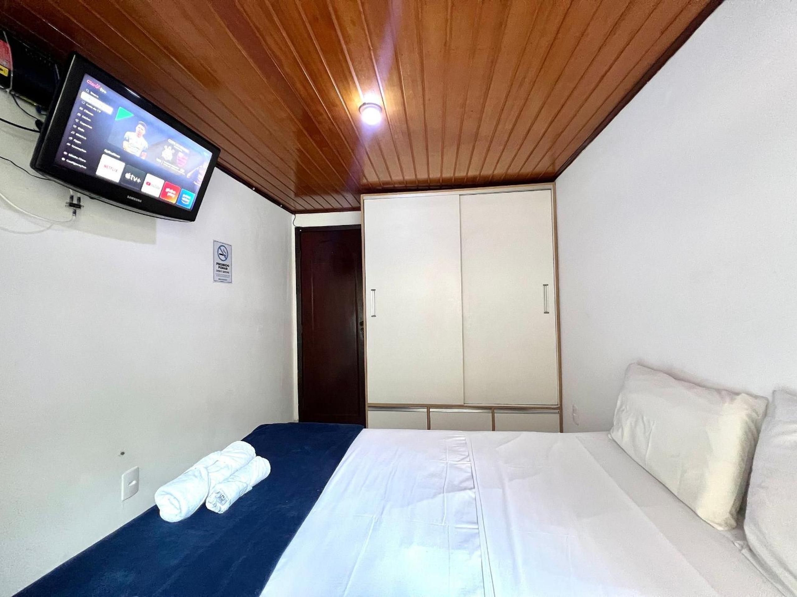 Silencioso com 1 quarto em Copacabana - 450m do metrô