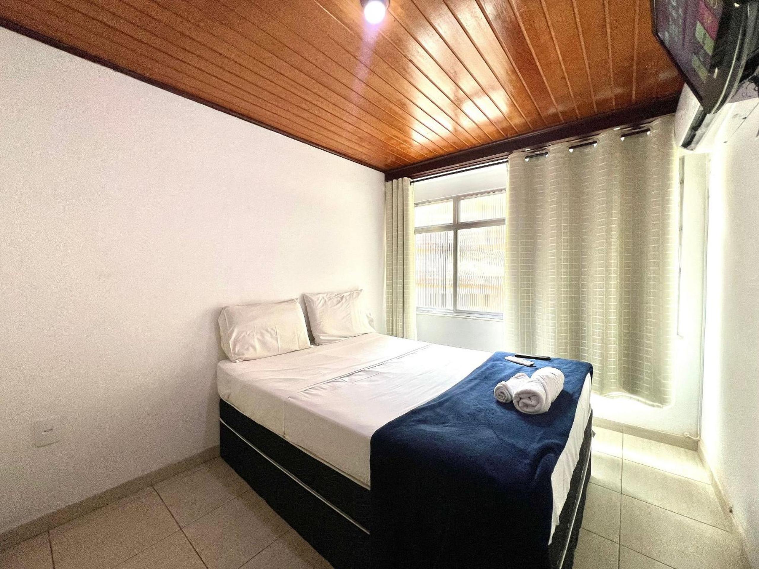 Silencioso com 1 quarto em Copacabana - 450m do metrô