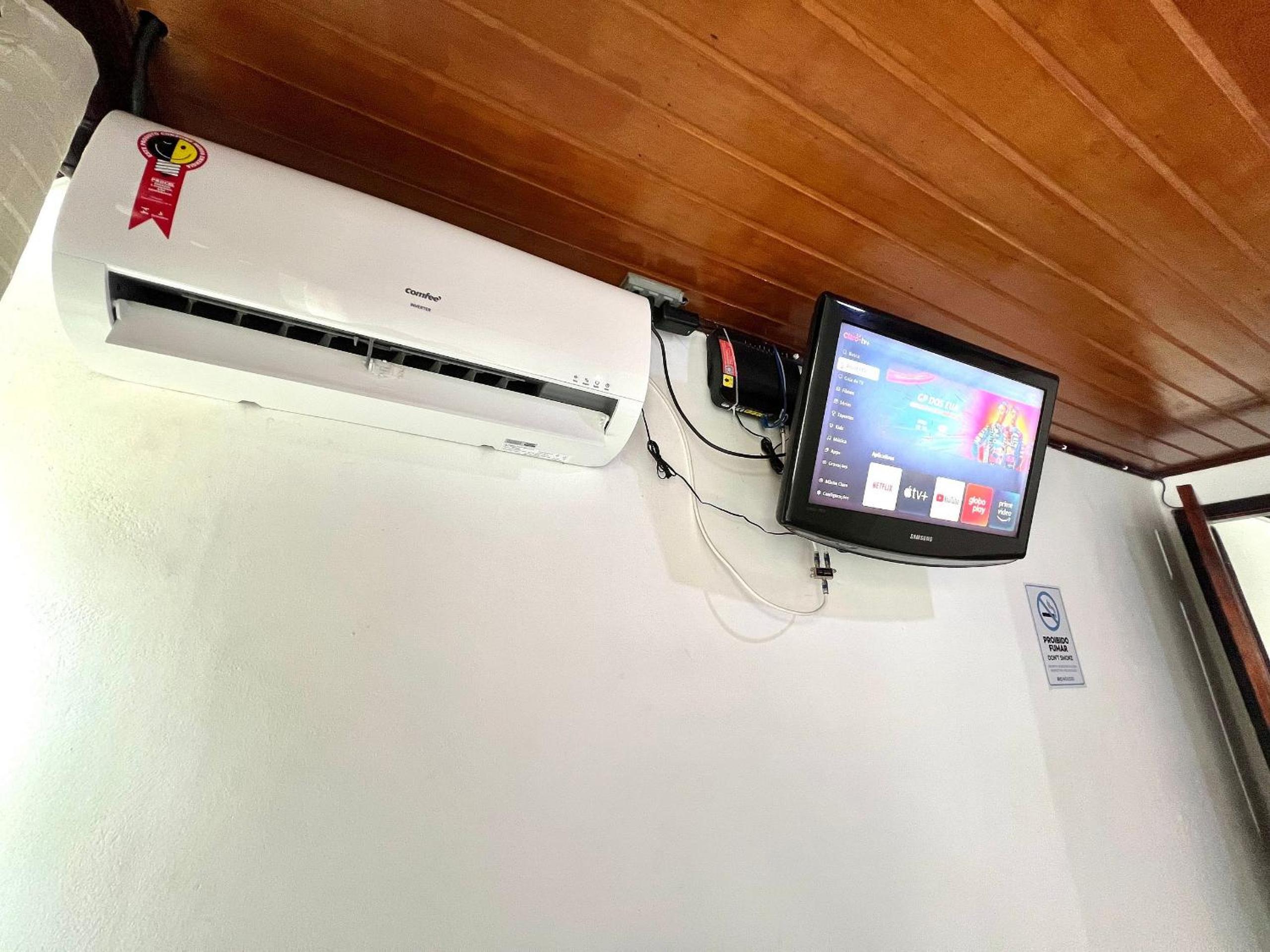 Silencioso com 1 quarto em Copacabana - 450m do metrô