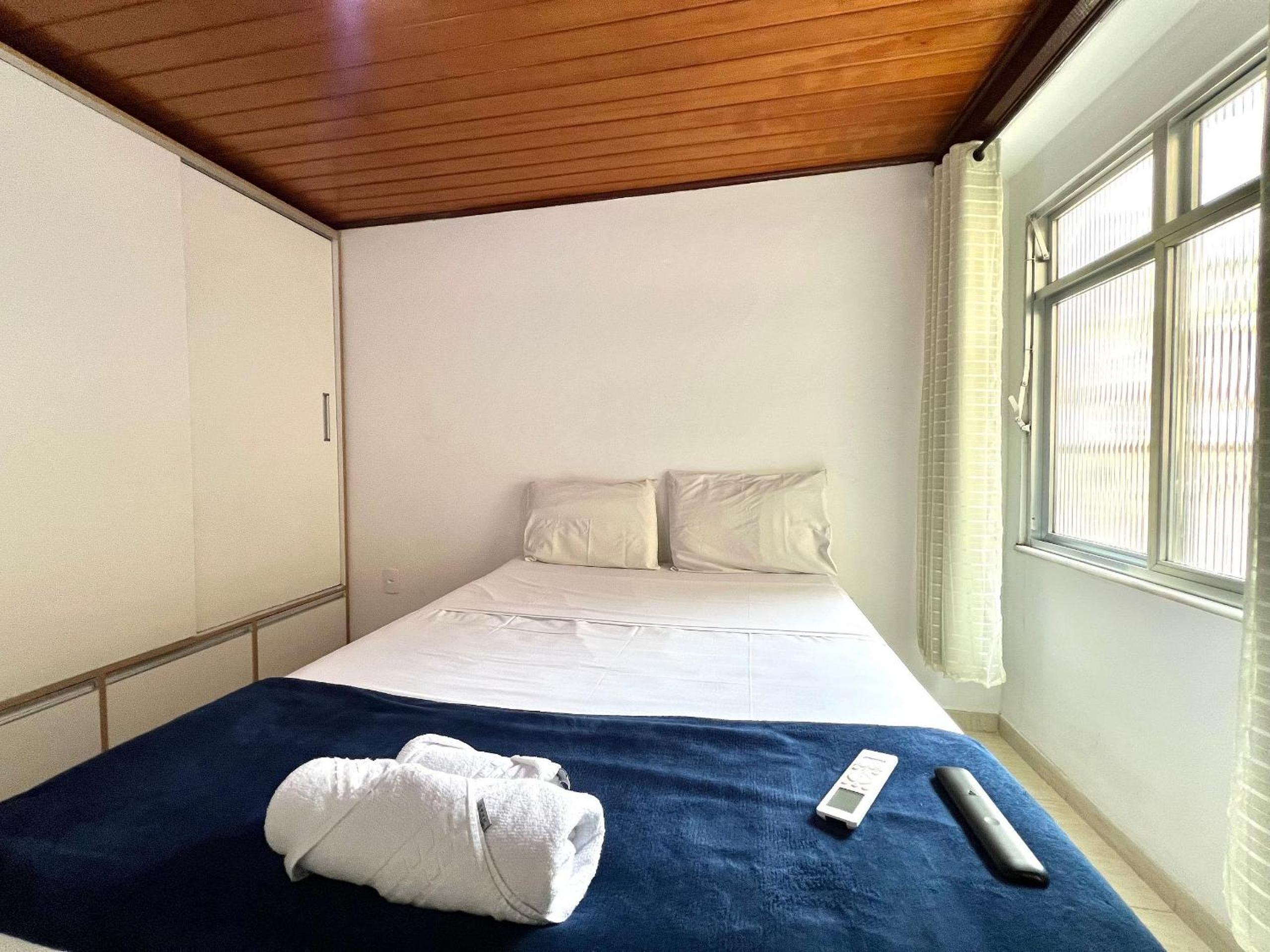 Silencioso com 1 quarto em Copacabana - 450m do metrô