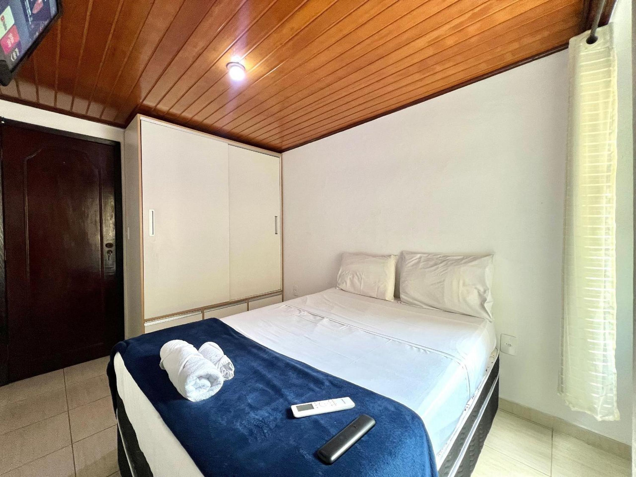Silencioso com 1 quarto em Copacabana - 450m do metrô