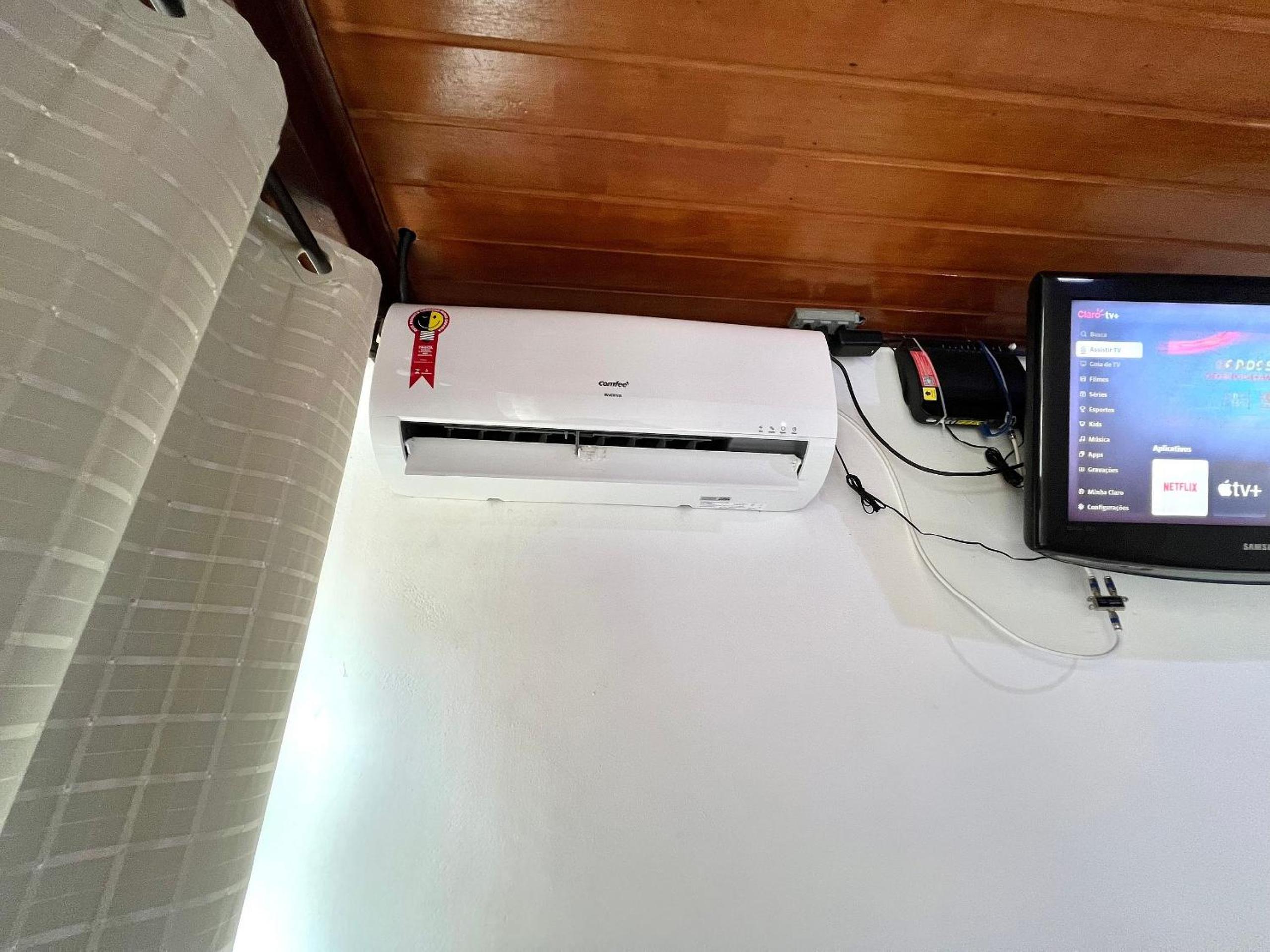 Silencioso com 1 quarto em Copacabana - 450m do metrô