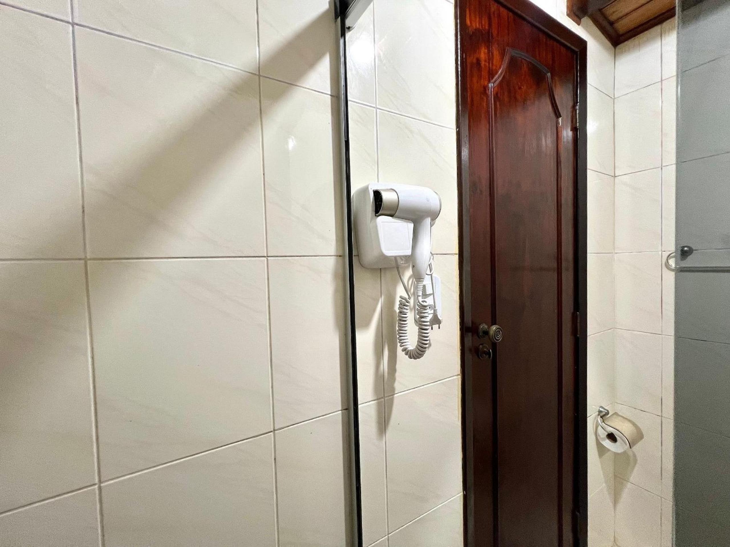 Silencioso com 1 quarto em Copacabana - 450m do metrô