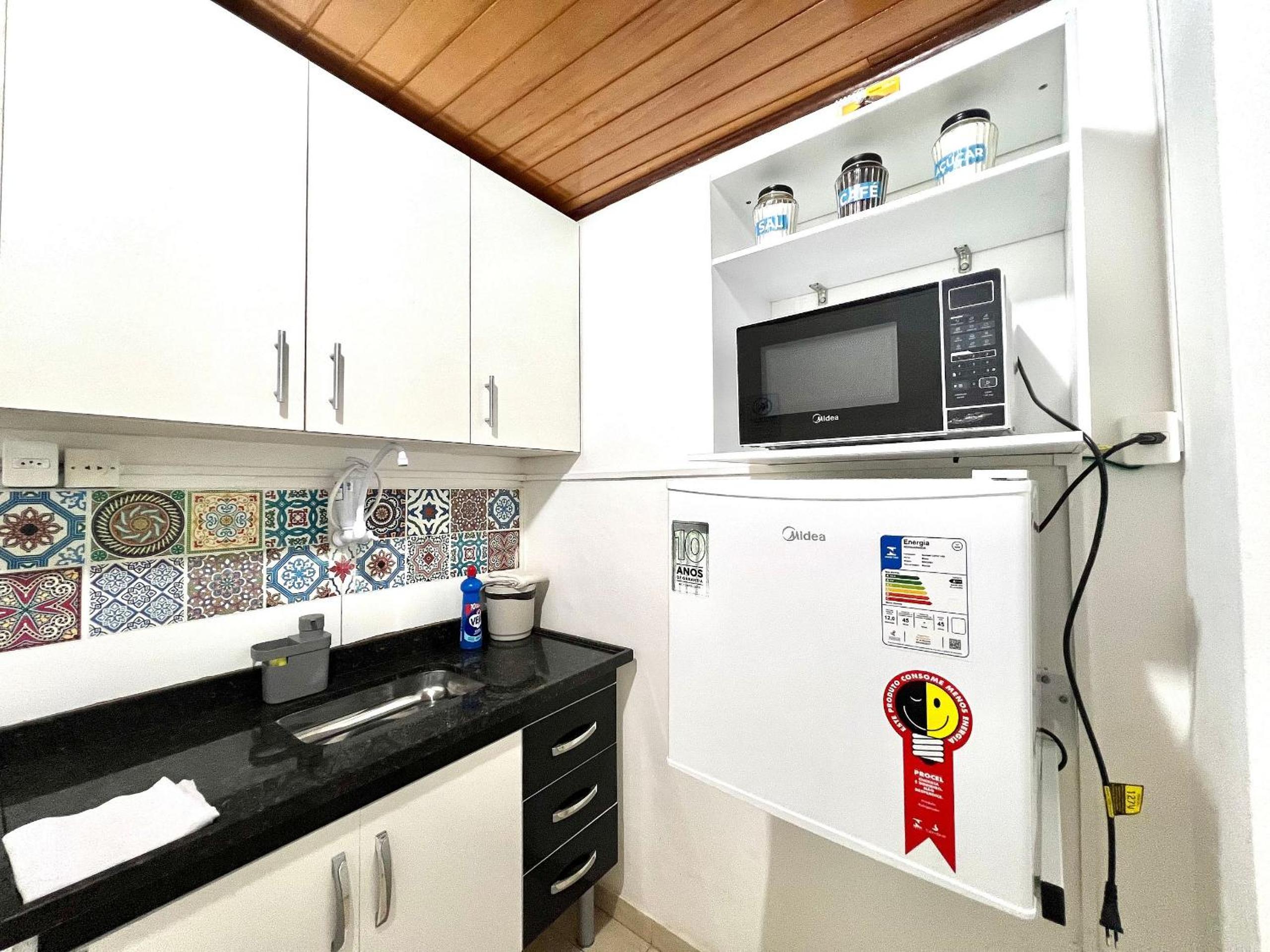 Silencioso com 1 quarto em Copacabana - 450m do metrô