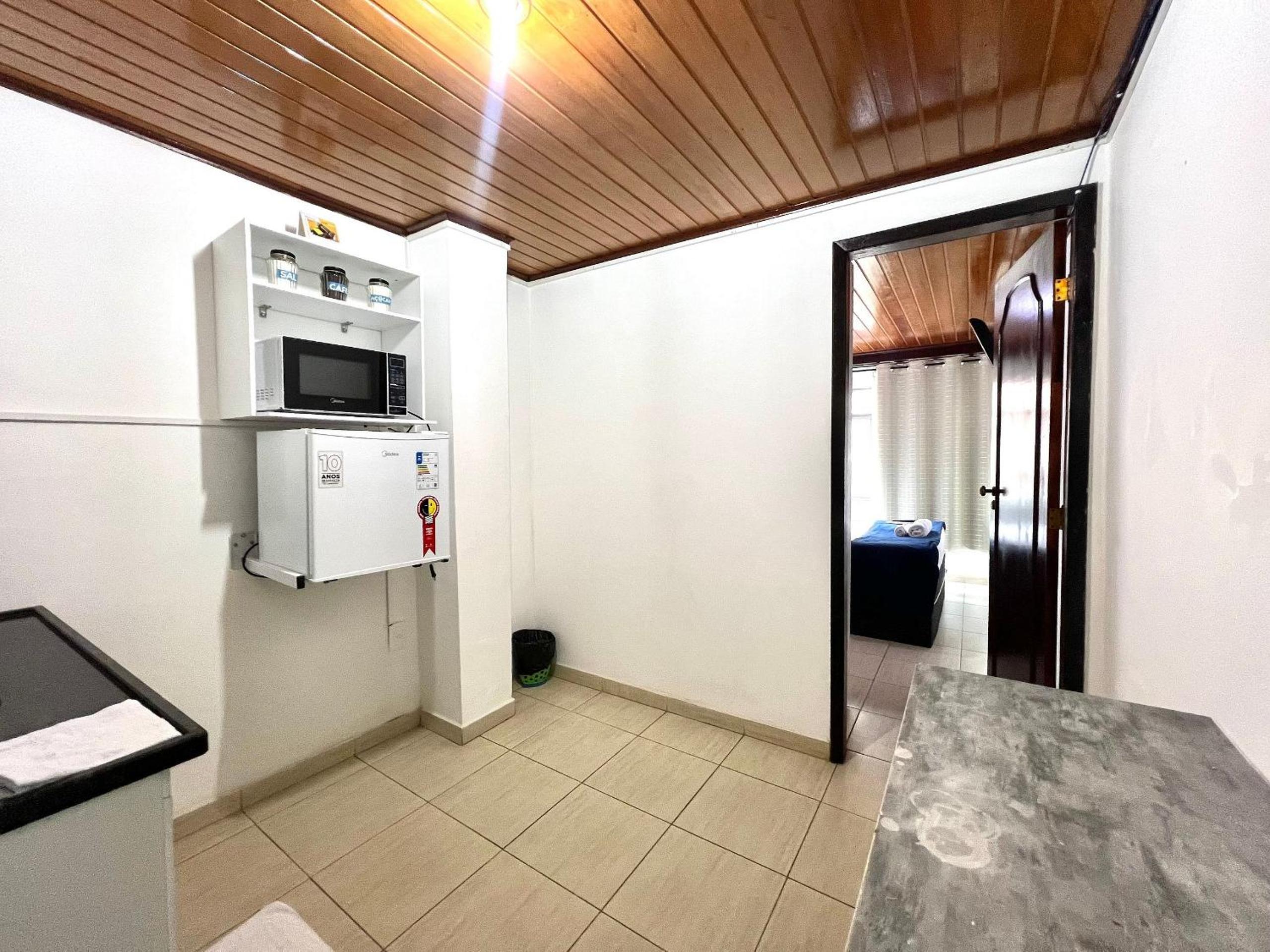 Silencioso com 1 quarto em Copacabana - 450m do metrô