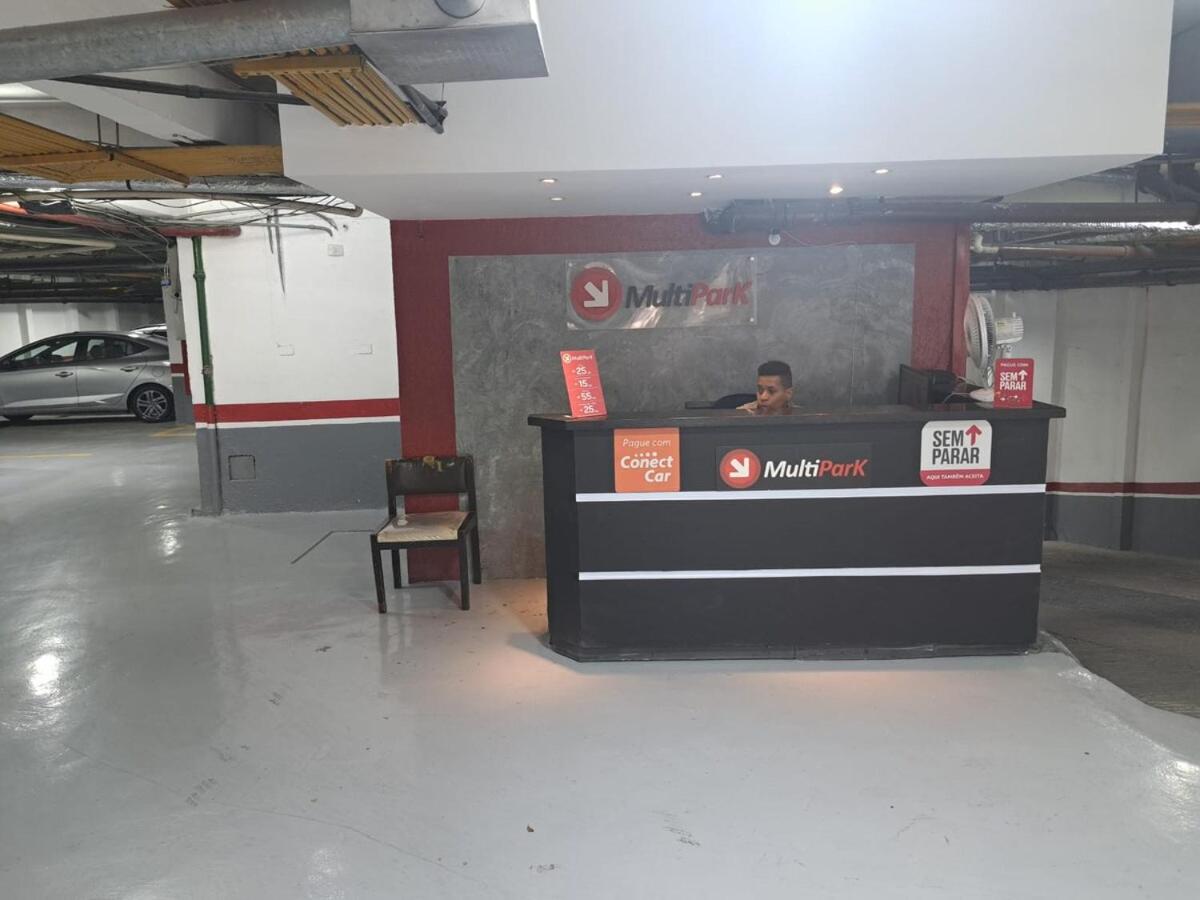 FLAT Completo próx. Av Paulista 1 Vaga serv. Hotel