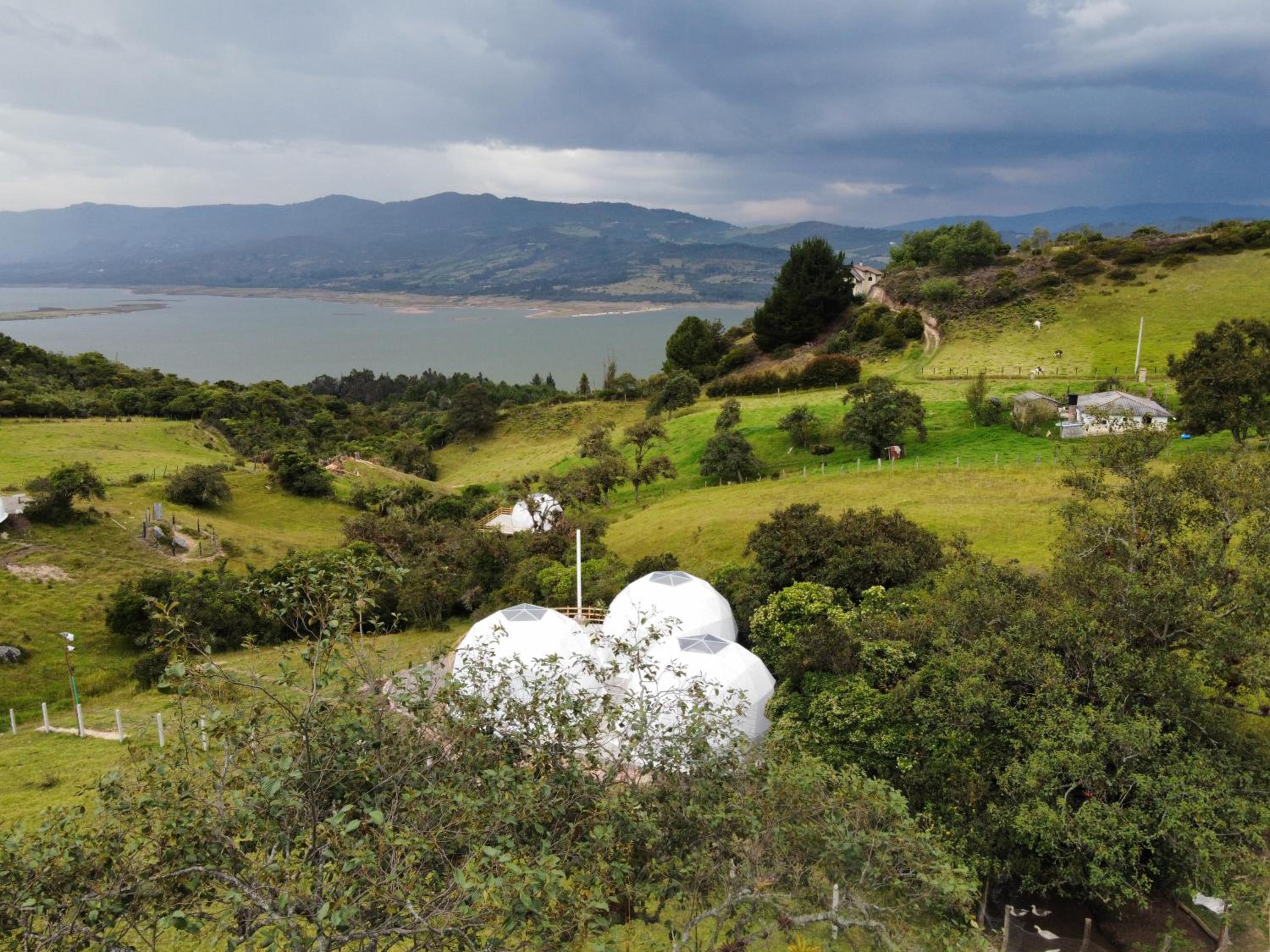 CASA GLAMPiNG GUATAVITA Familiar Cap Max 13 pers