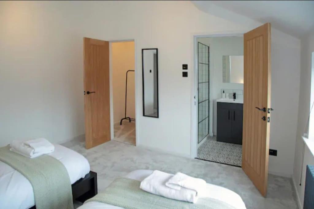 Modern Luxury 4 Bed House in Heart of Macclesfield