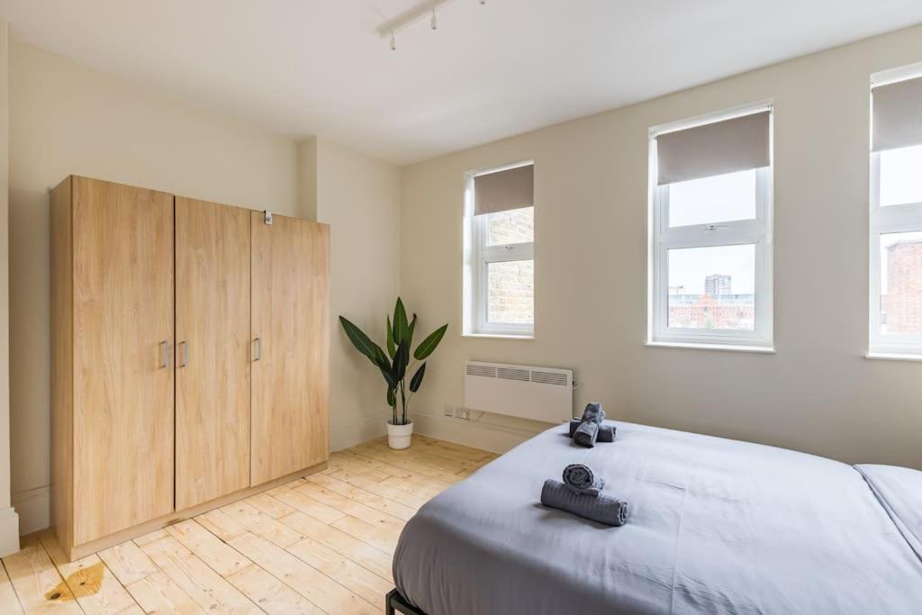 4 Bed Penthouse in Shoreditch