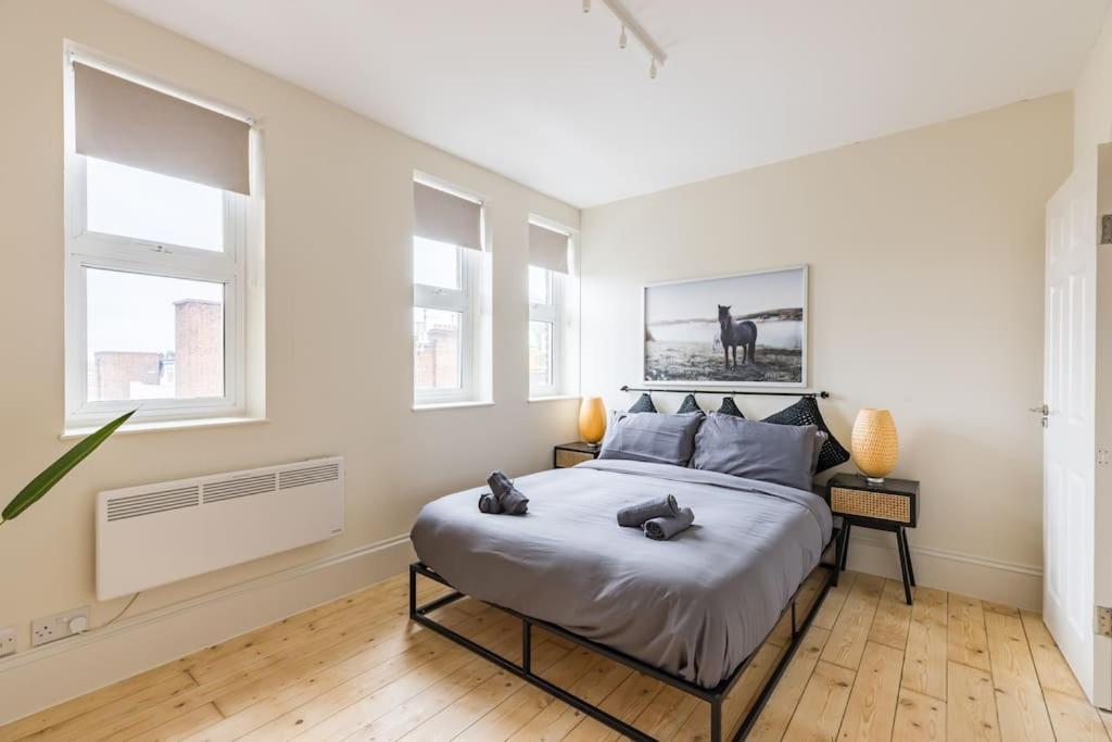 4 Bed Penthouse in Shoreditch