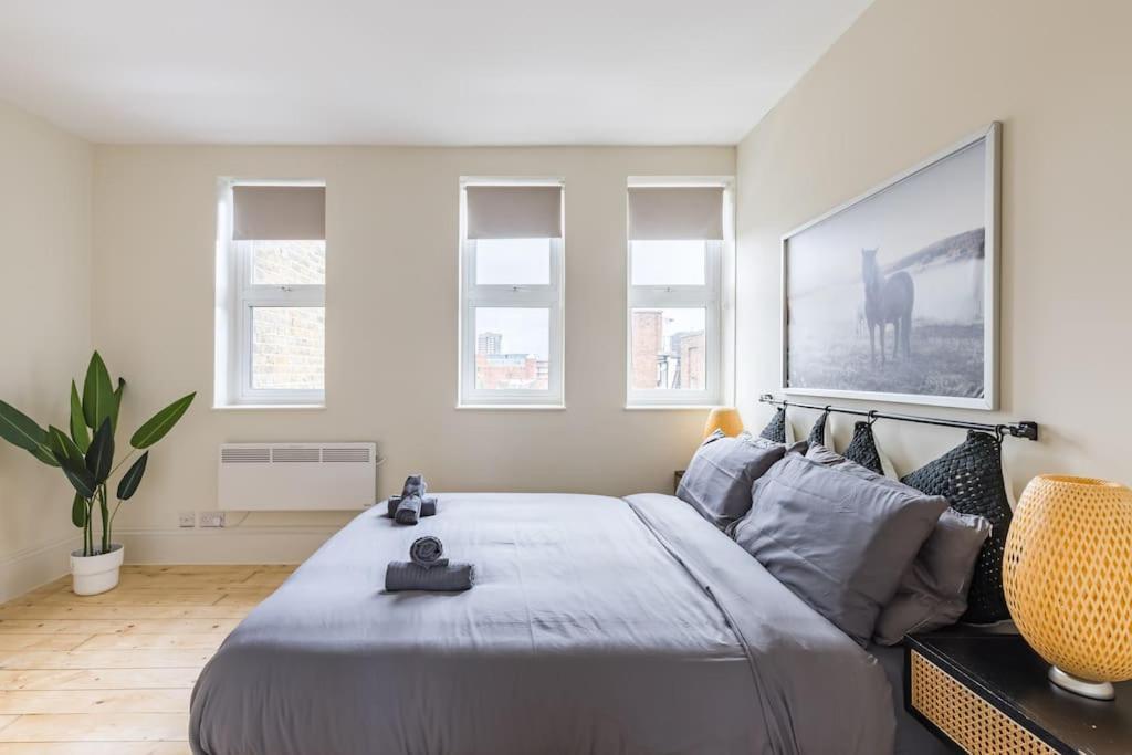 4 Bed Penthouse in Shoreditch