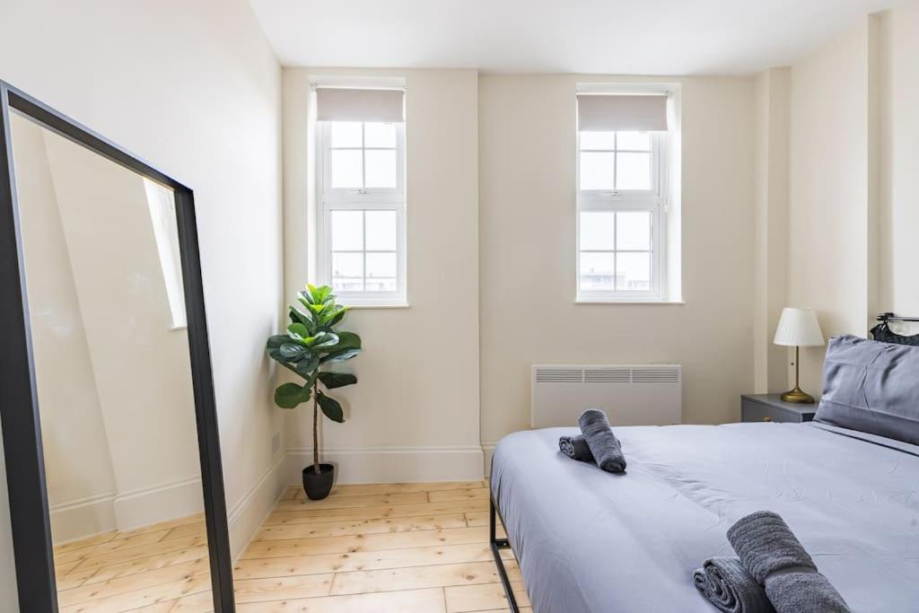 4 Bed Penthouse in Shoreditch