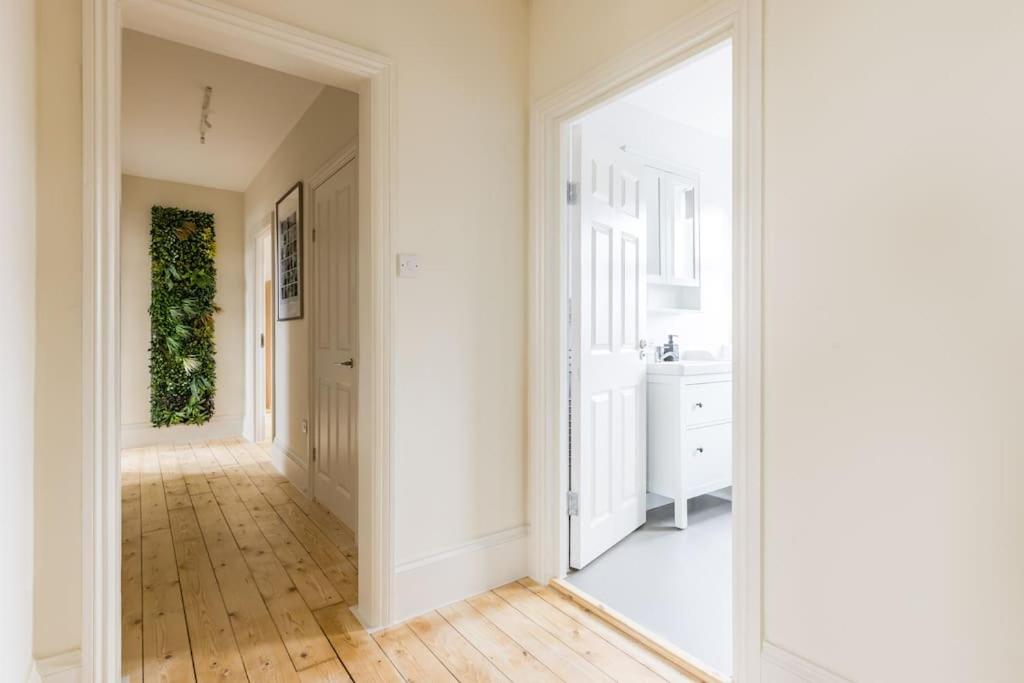 4 Bed Penthouse in Shoreditch