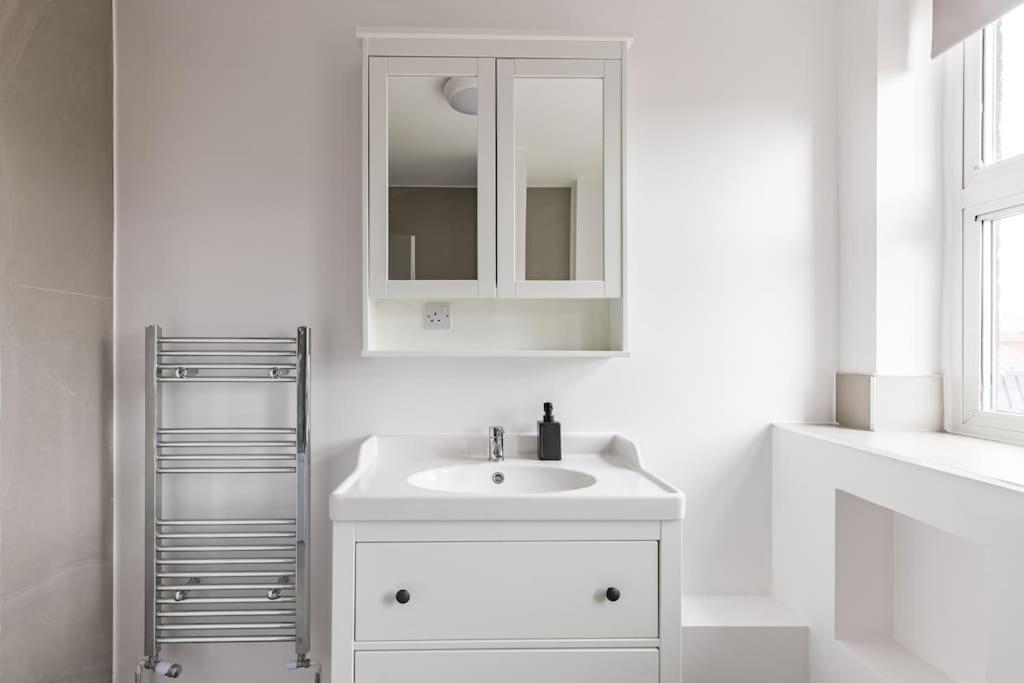 4 Bed Penthouse in Shoreditch