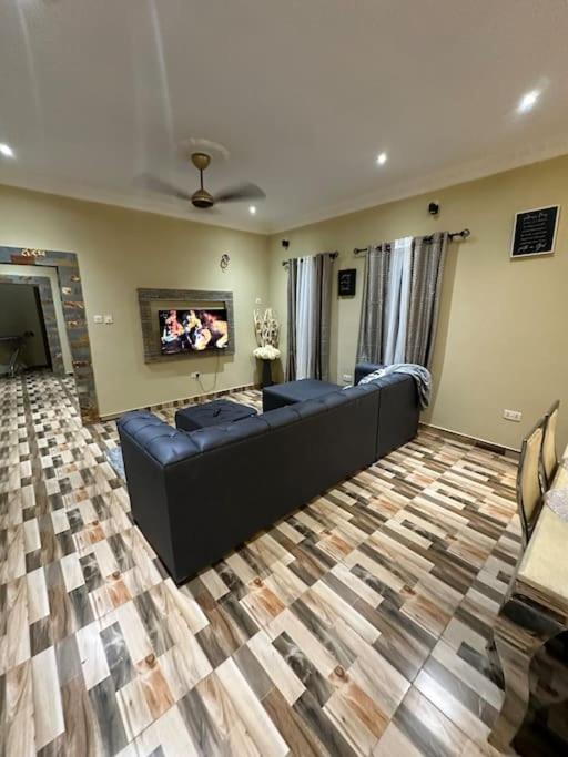 Amc Luxe Retreat