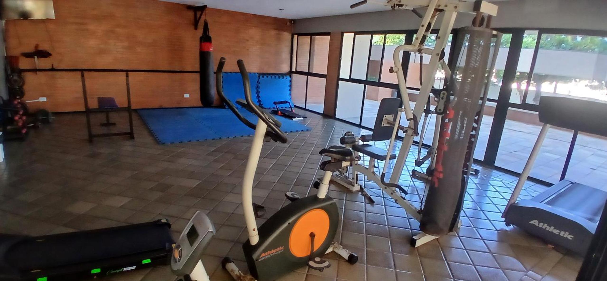 Vista incrível, Mini-mercado, academia, piscina, wi-fi