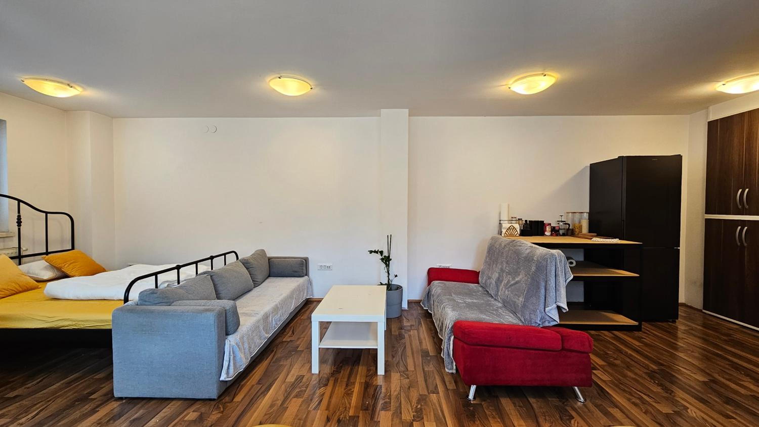 Industrial vibe flat