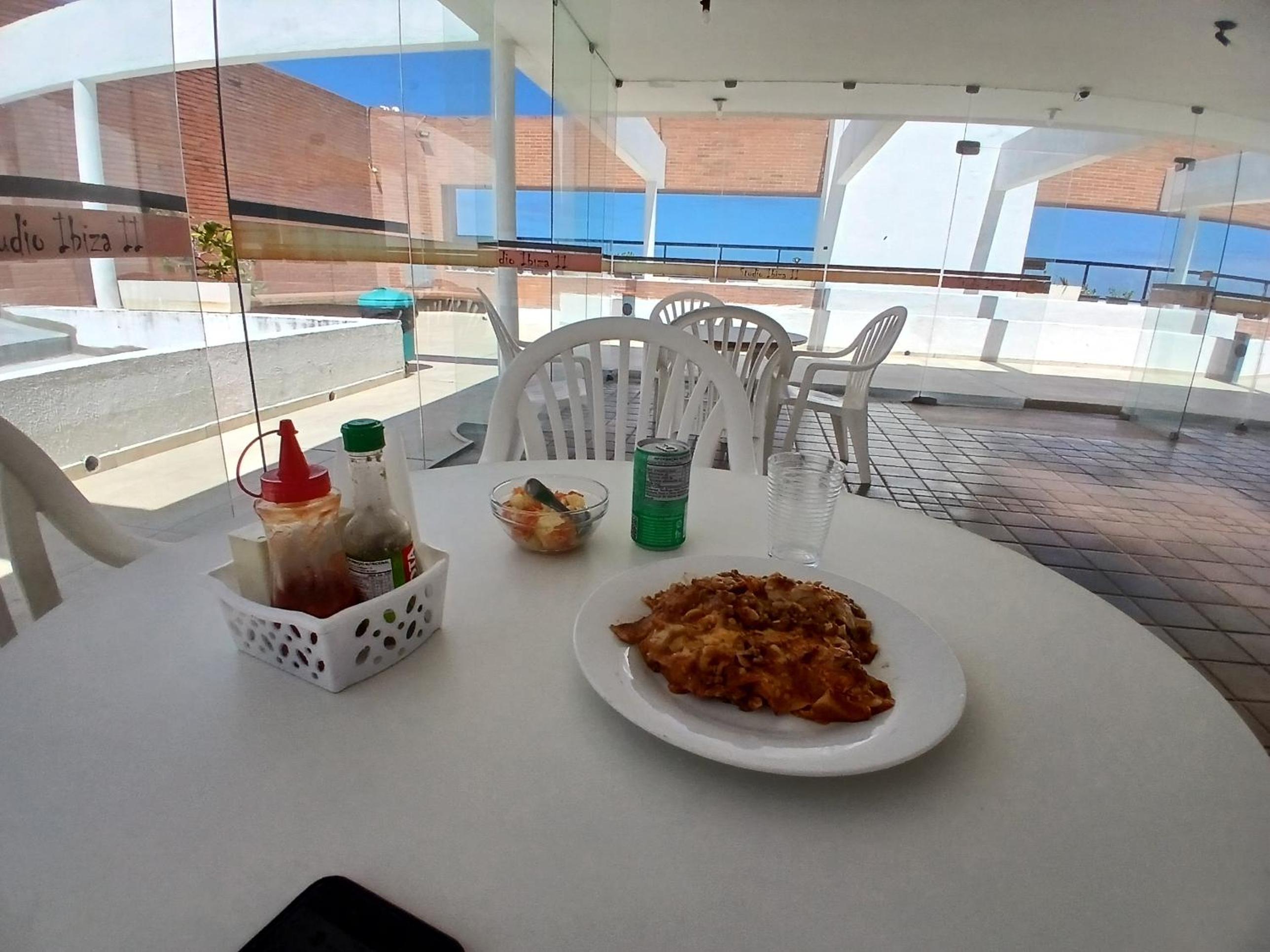 Vista incrível, Mini-mercado, academia, piscina, wi-fi