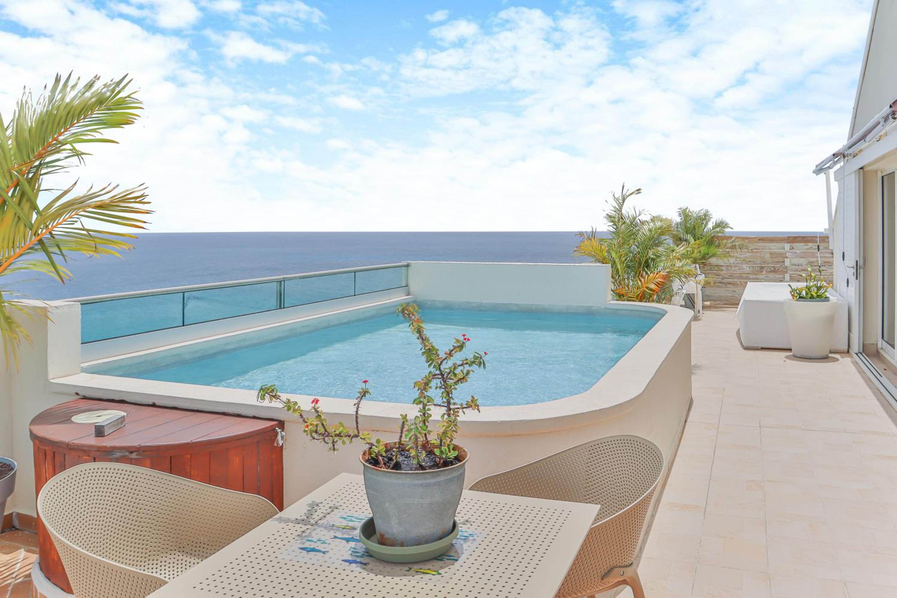 Sapphire Penthouse view 3